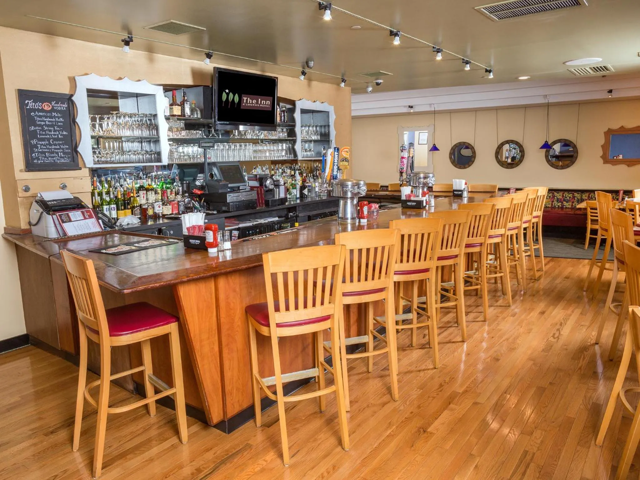 Restaurant/places to eat in The Inn at Longwood Medical