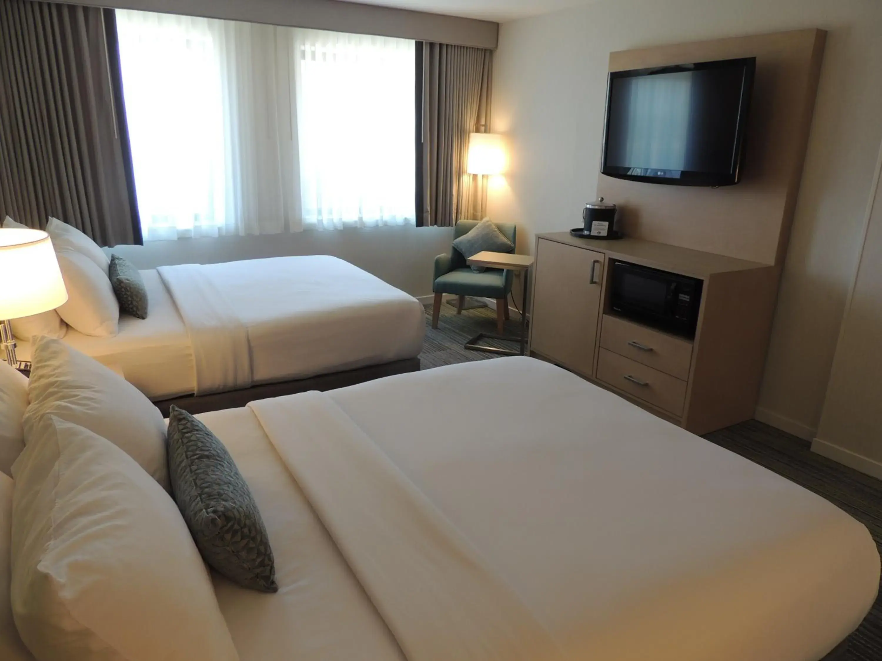 ADA Two Queen Room with Tub in The Inn at Longwood Medical ADA Two Queen Room with Tub in The Inn at Longwood Medical