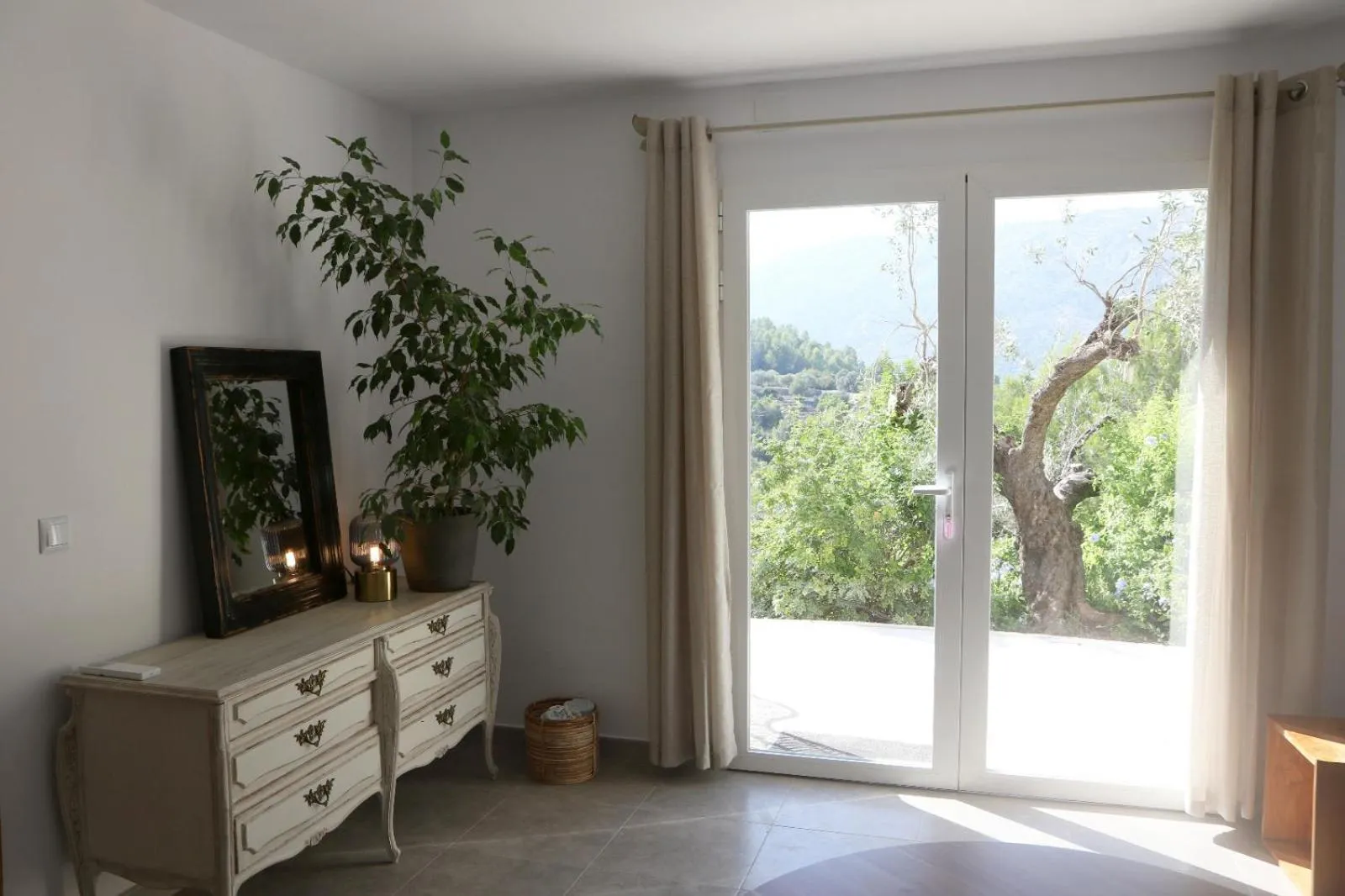 Garden view in Villa Foia Vella - adults only