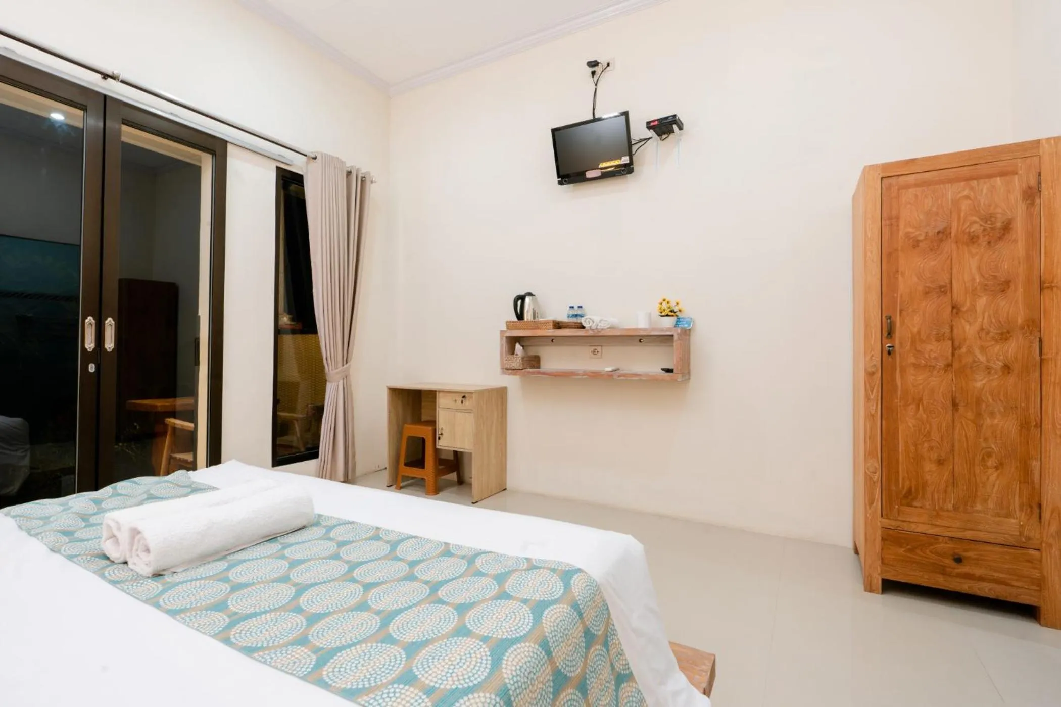 Bedroom, Bed in Arunika Cottage