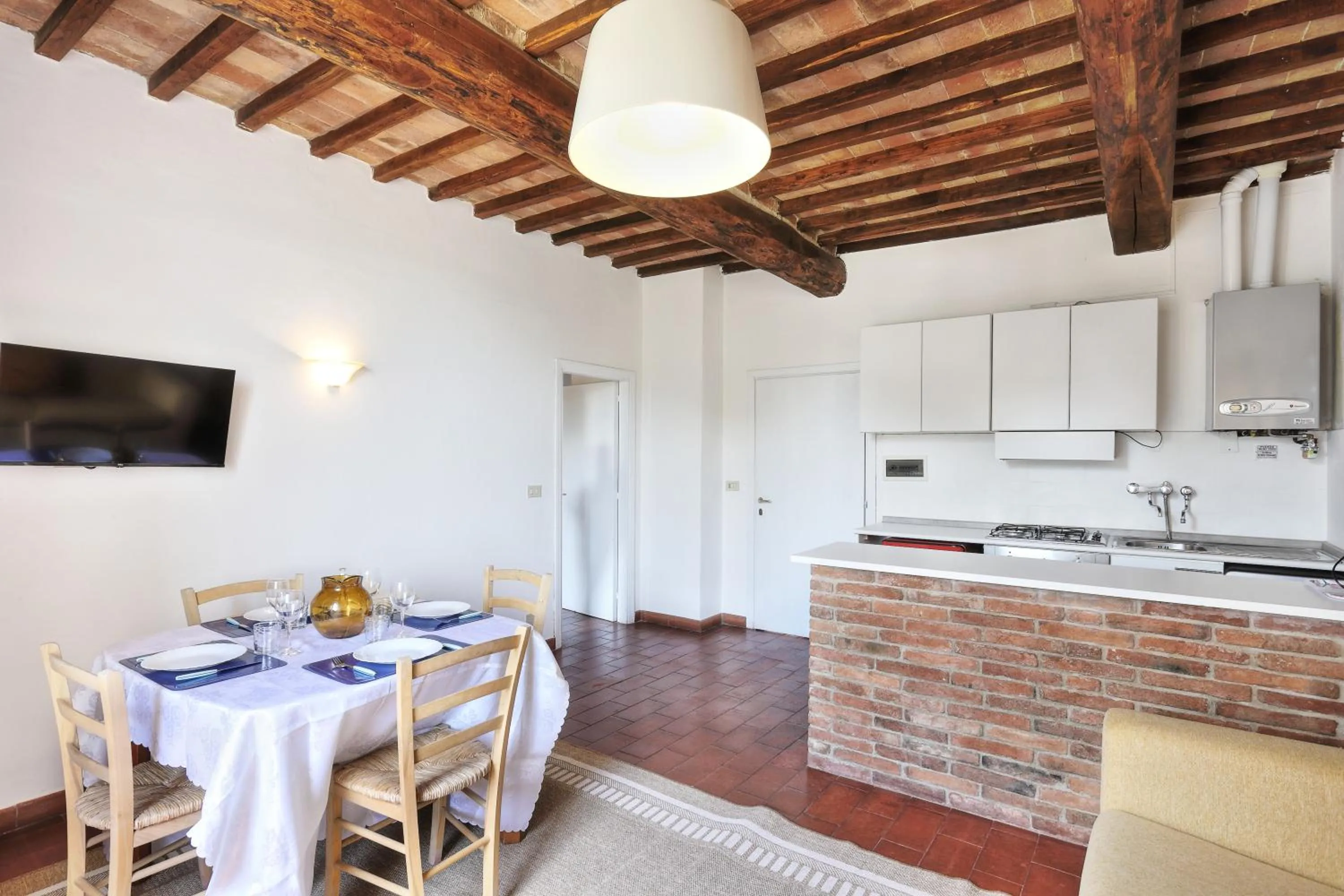 Kitchen or kitchenette in Appartamenti Villa e Fattoria di Radi Tuscany