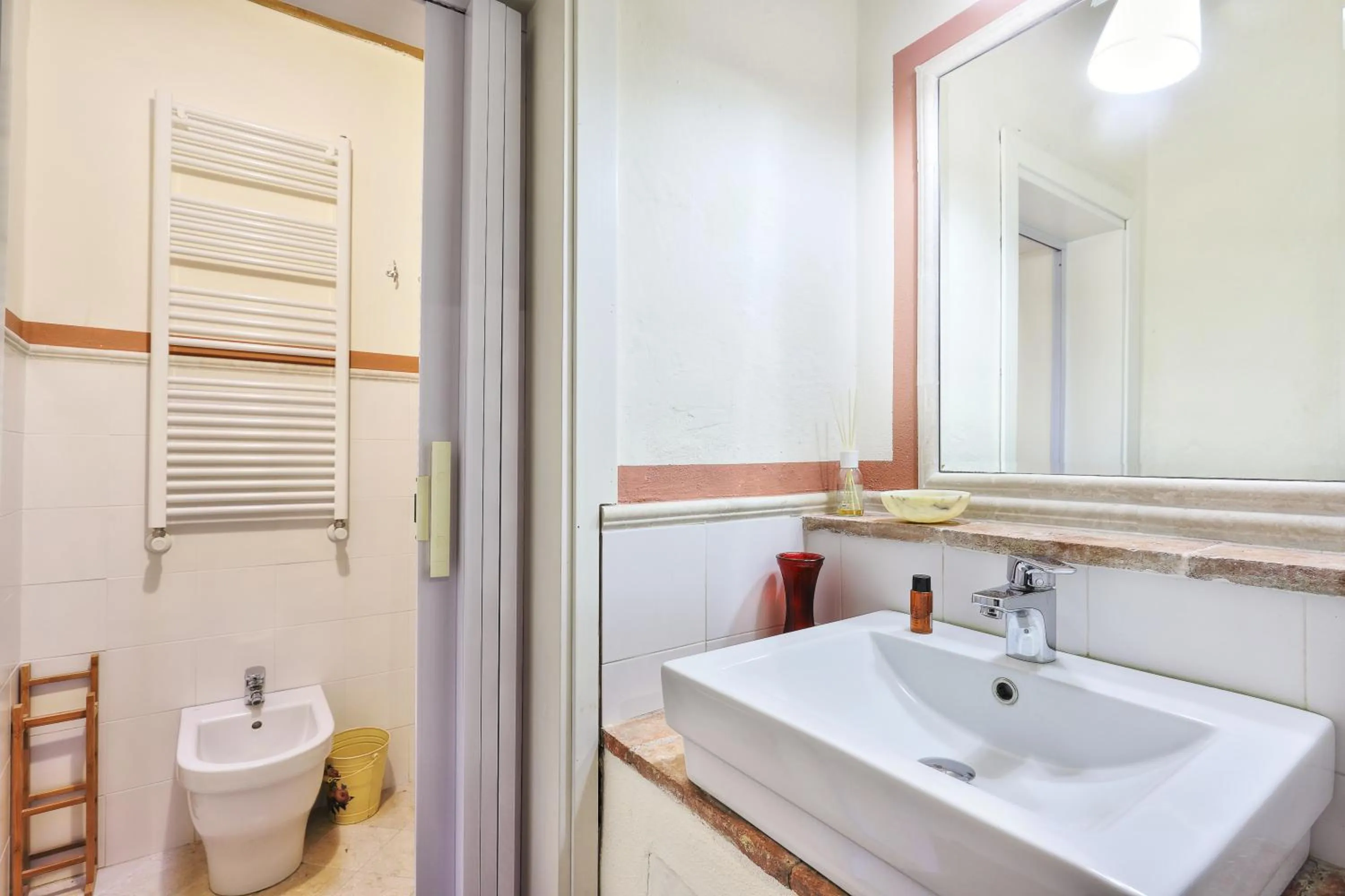 Bathroom in Appartamenti Villa e Fattoria di Radi Tuscany