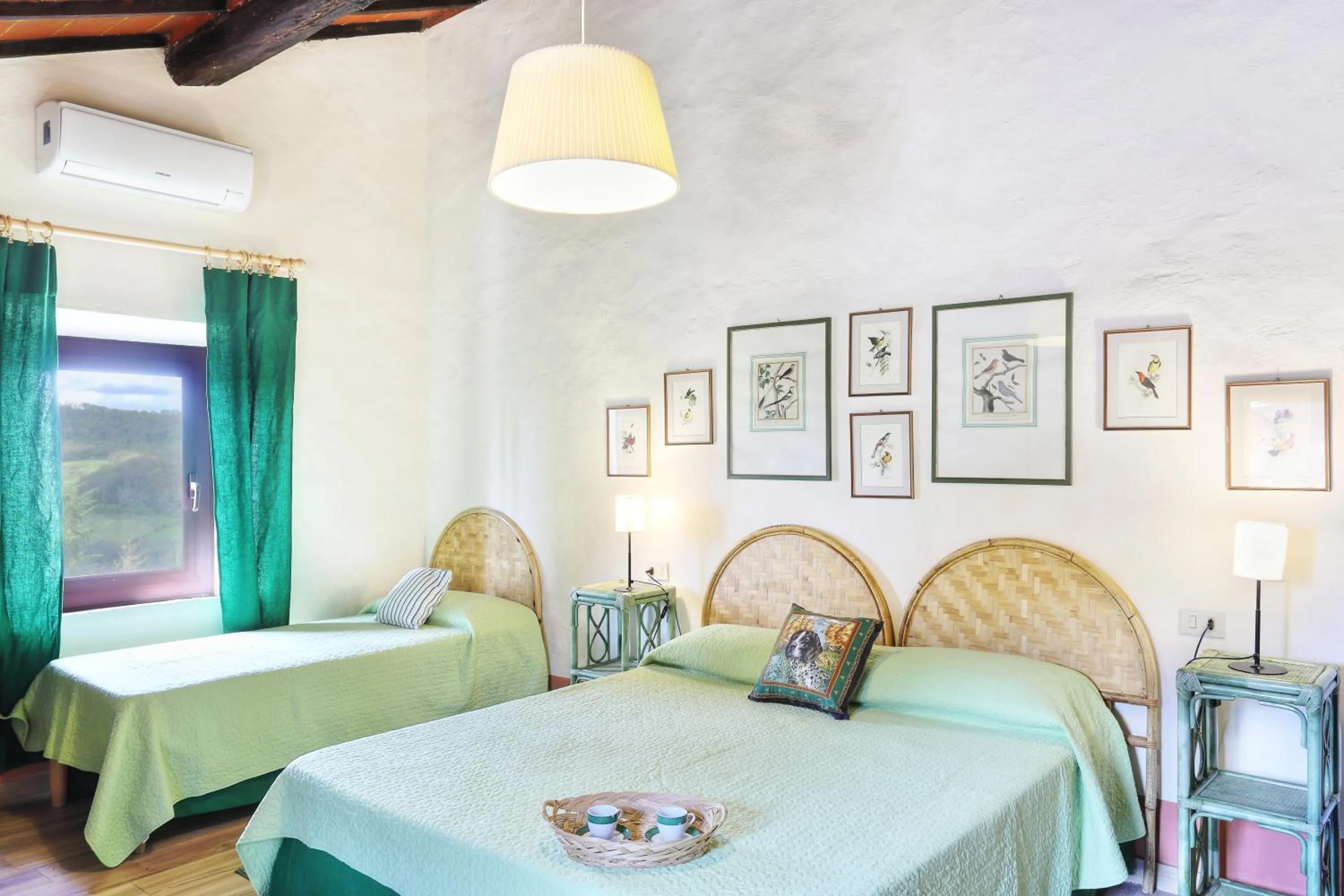 Bedroom, Bed in Appartamenti Villa e Fattoria di Radi Tuscany