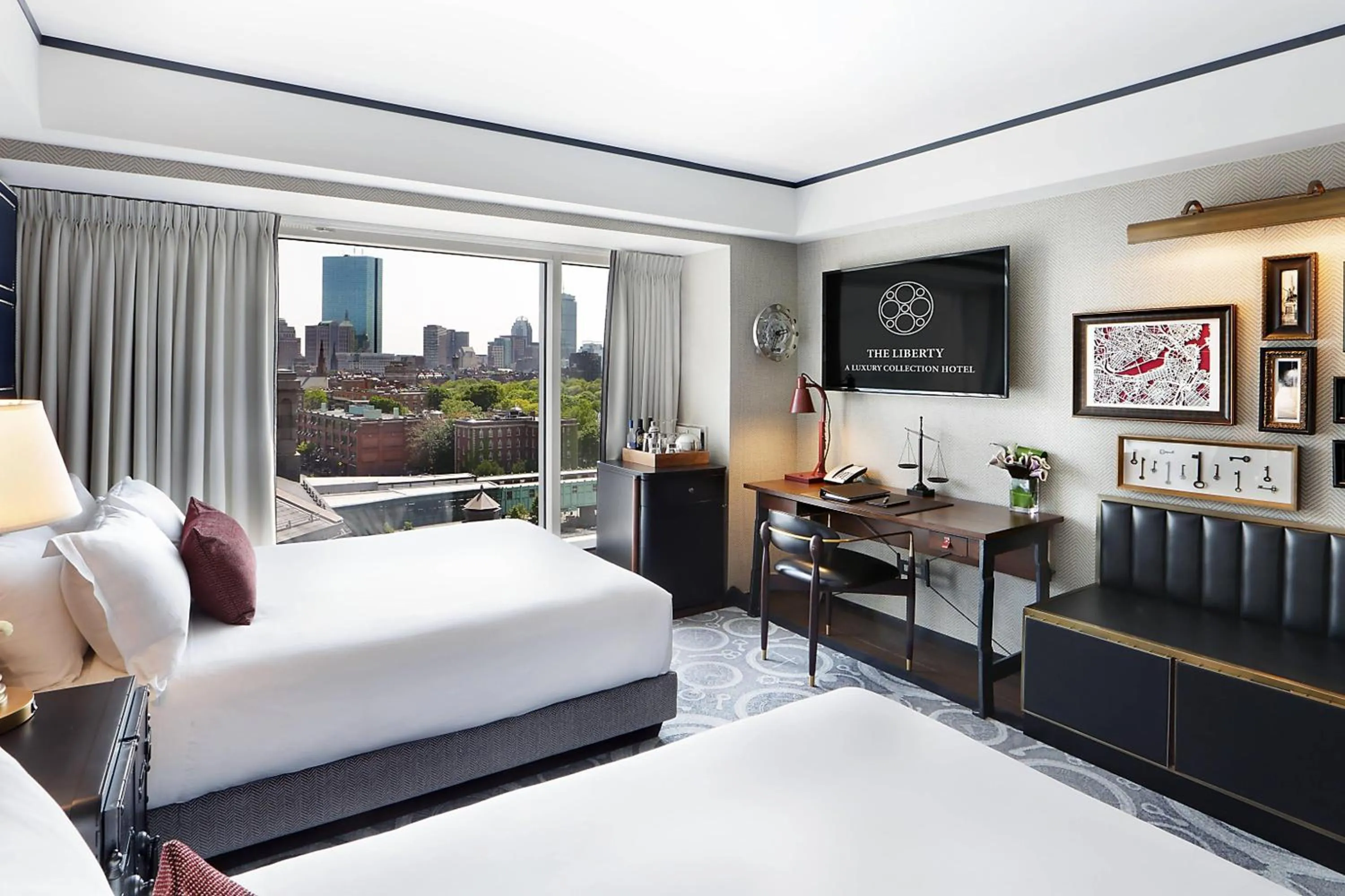Photo of the whole room, Bed in The Liberty, a Luxury Collection Hotel, Boston