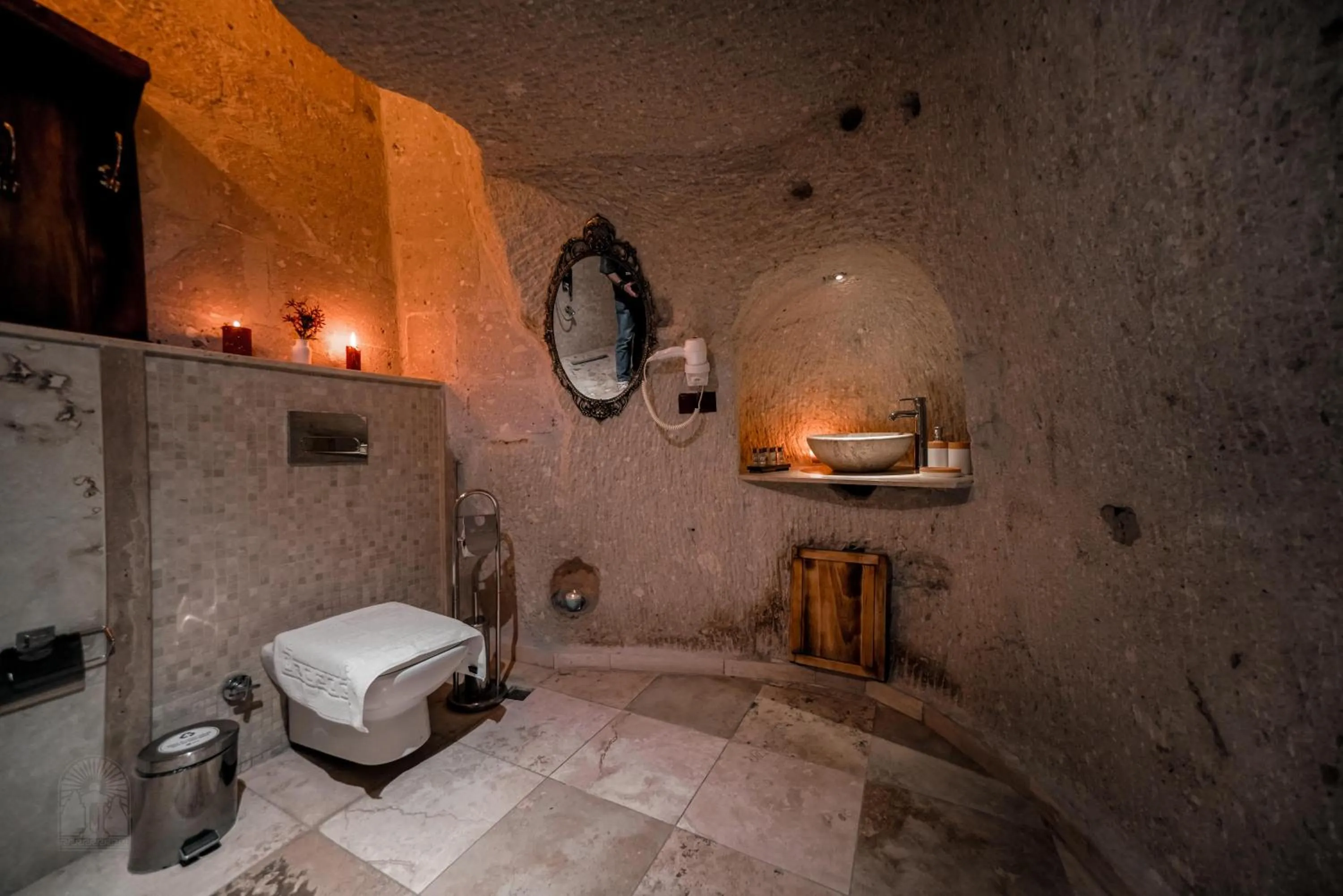 Bathroom in Zeus Cave Suites