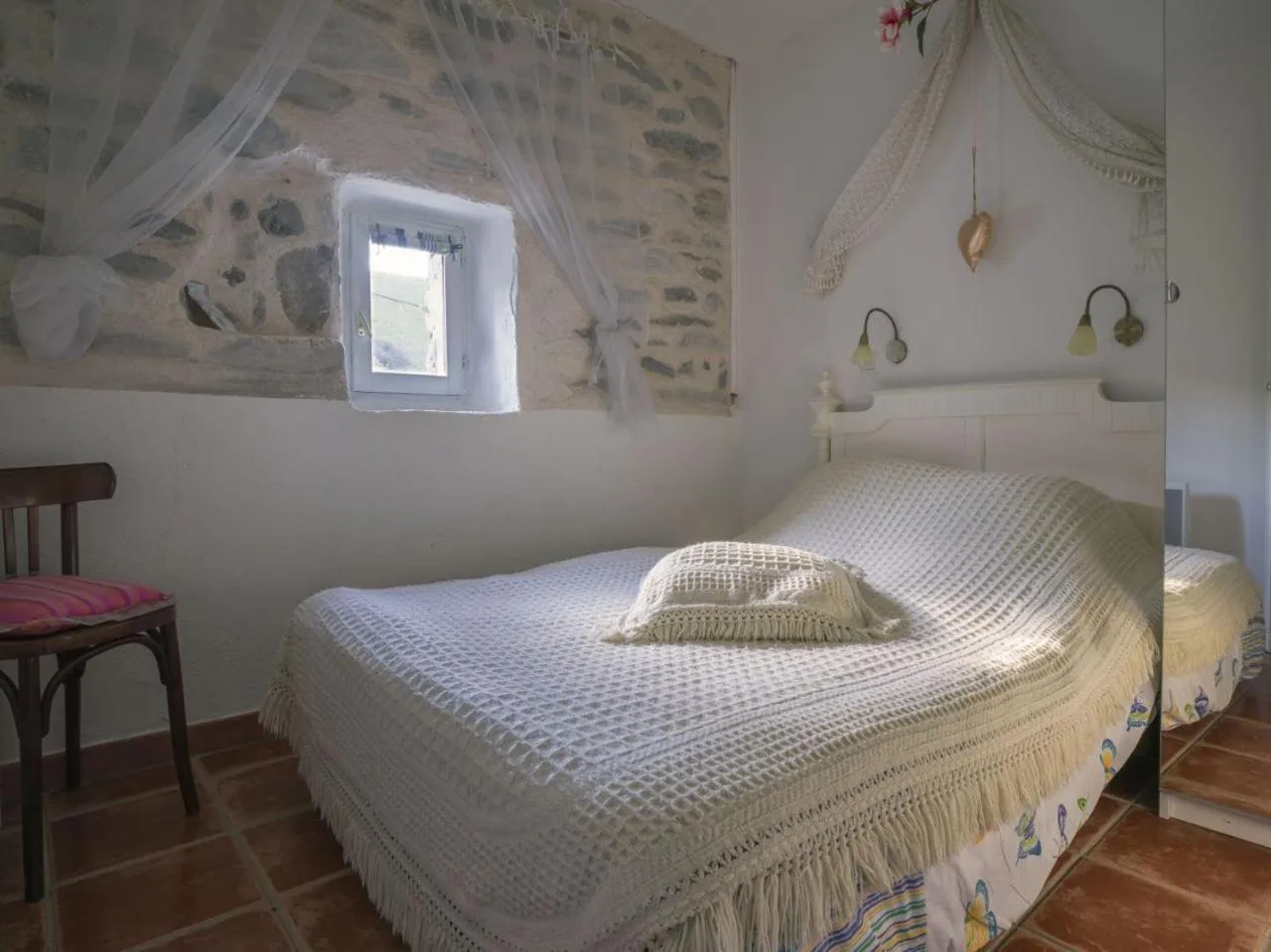 Bed in Petit Château