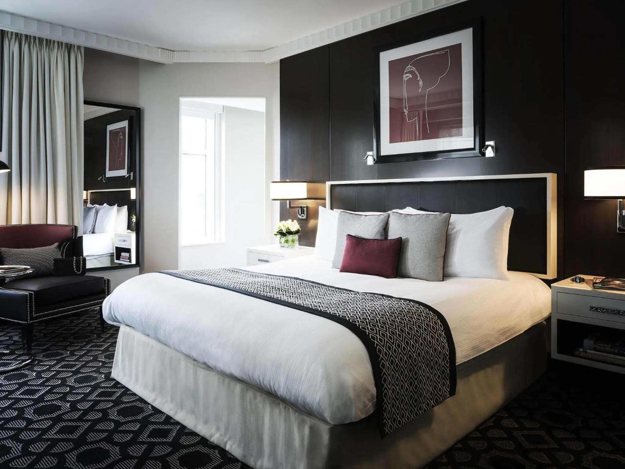 Bedroom, Bed in Sofitel Lafayette Square Washington DC
