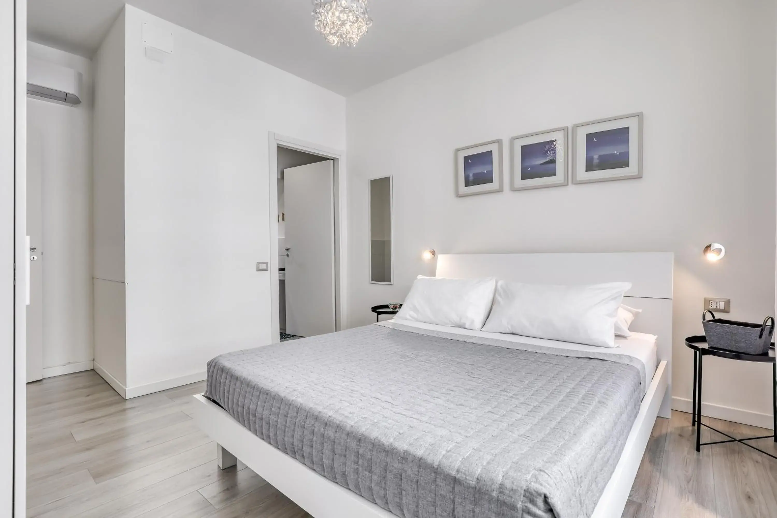 Double Room with Private Bathroom in INTERZASTRADA B&B Double Room with Private Bathroom in INTERZASTRADA B&B