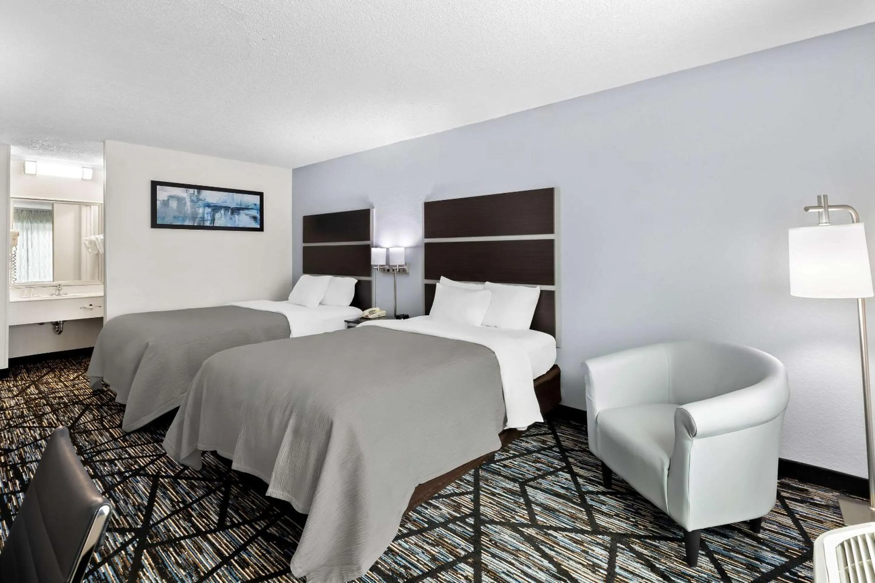 Bedroom, Bed in Quality Inn Northlake