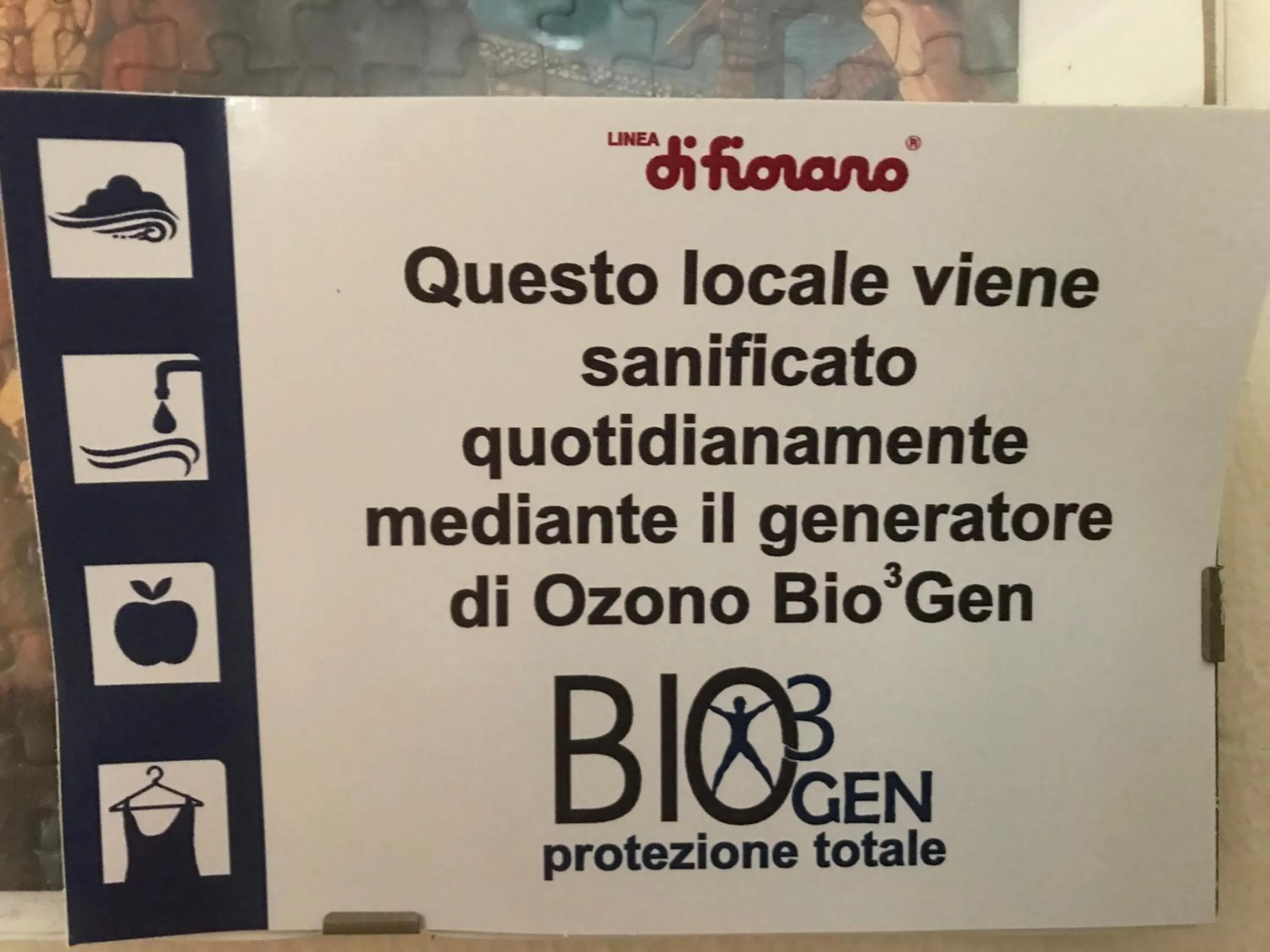 Logo/Certificate/Sign in B&B Mama Rò