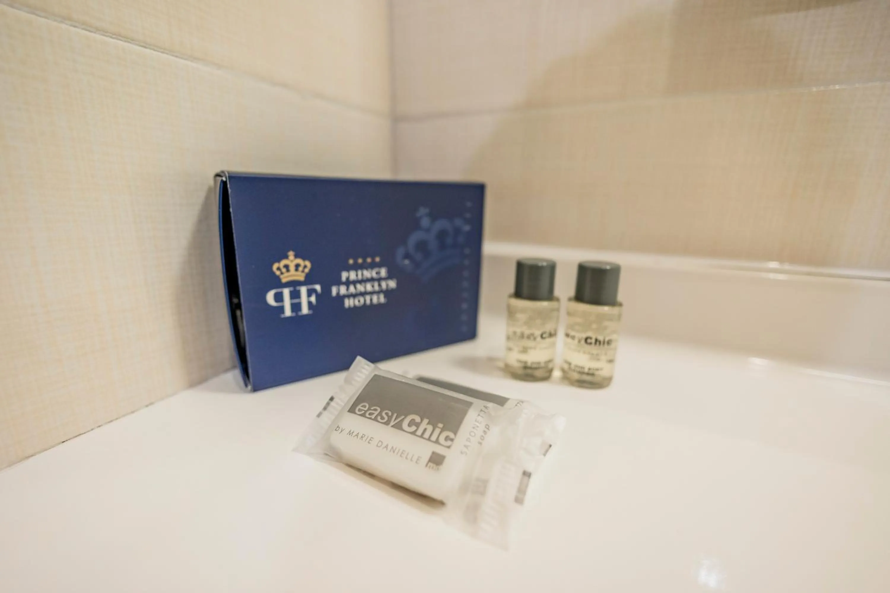 Bathroom in Prince Franklyn Hotel