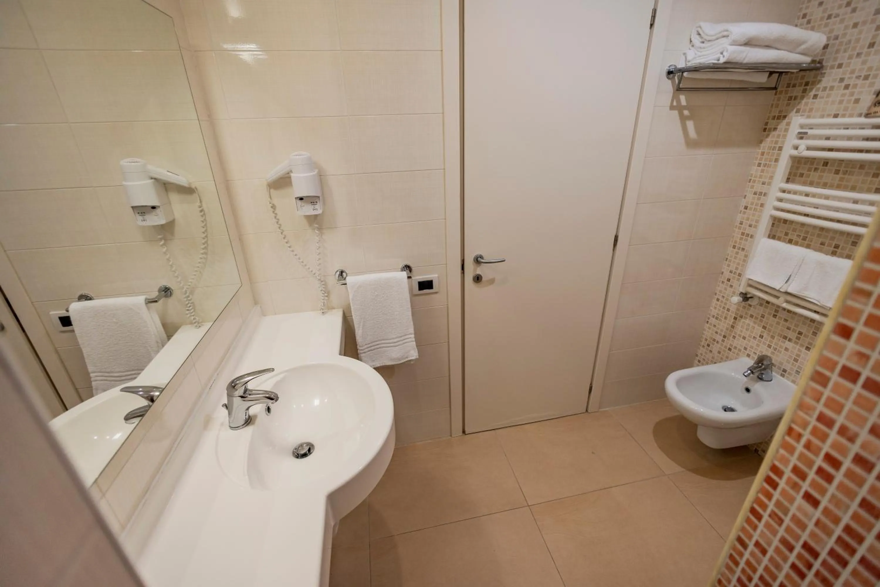 Bathroom in Prince Franklyn Hotel