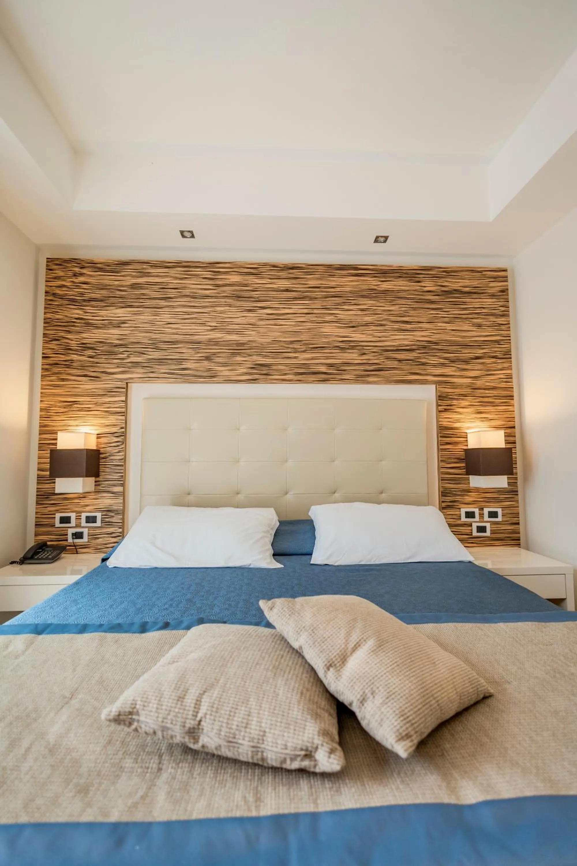 Bedroom, Bed in Prince Franklyn Hotel