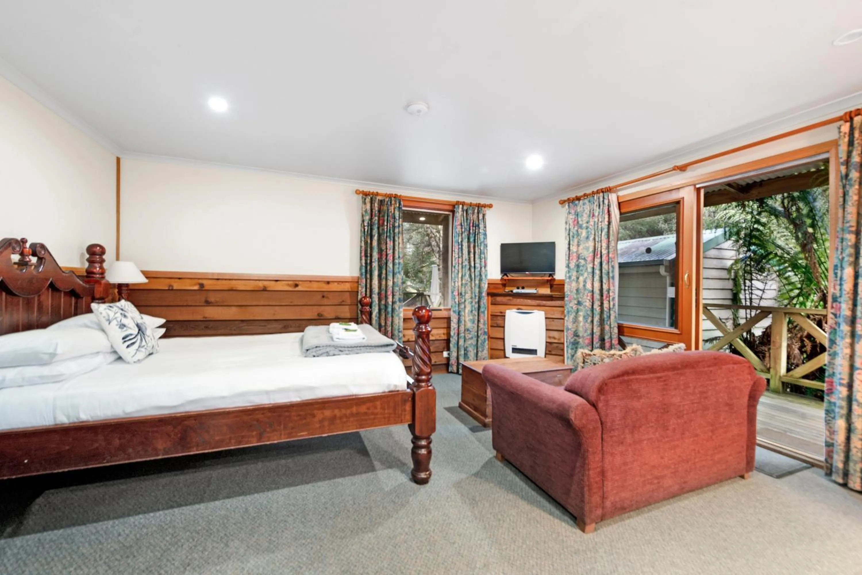 Bed in Cradle forest inn