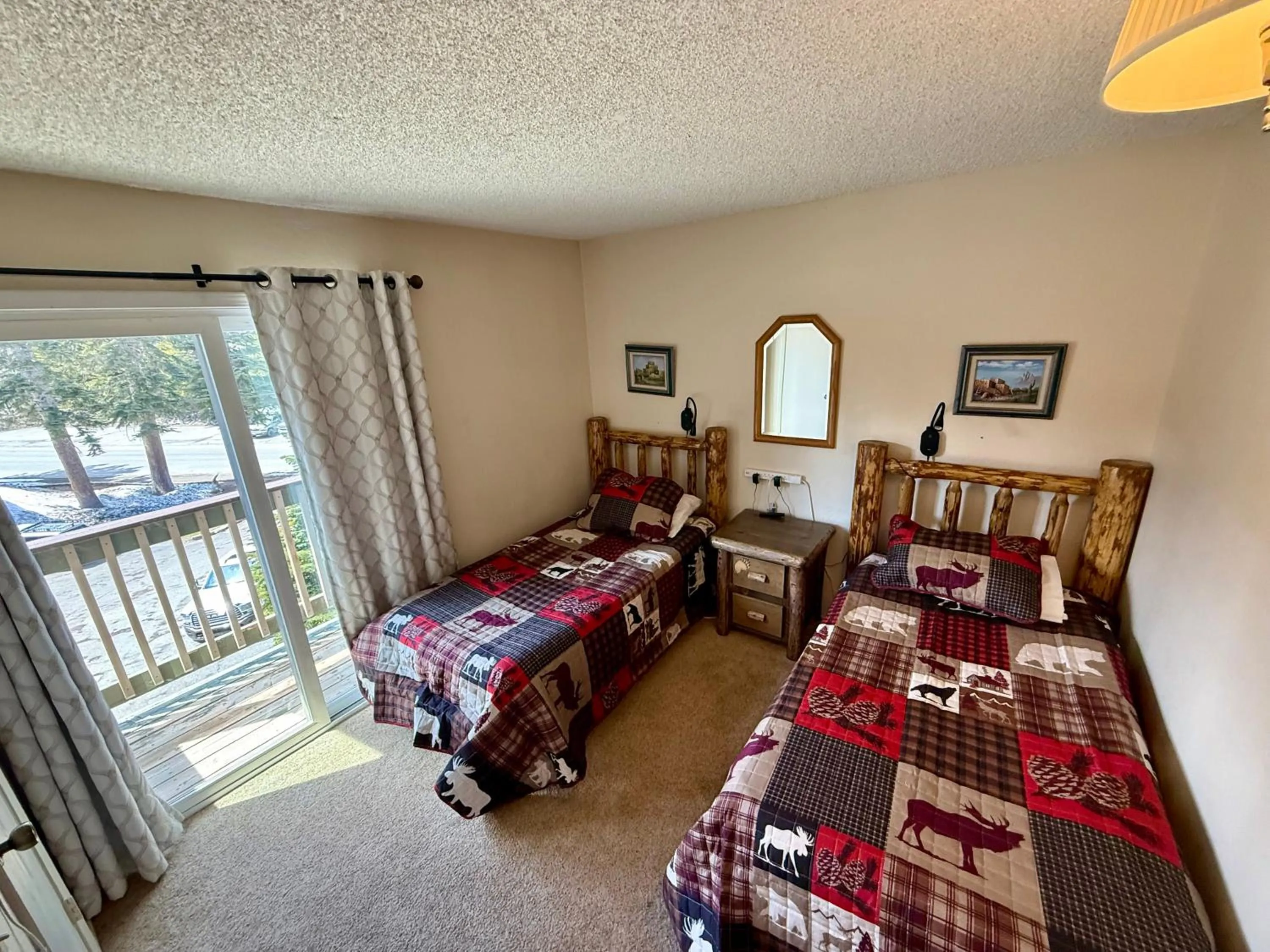 Bed in Mammoth Lakes Crestview Condo #50