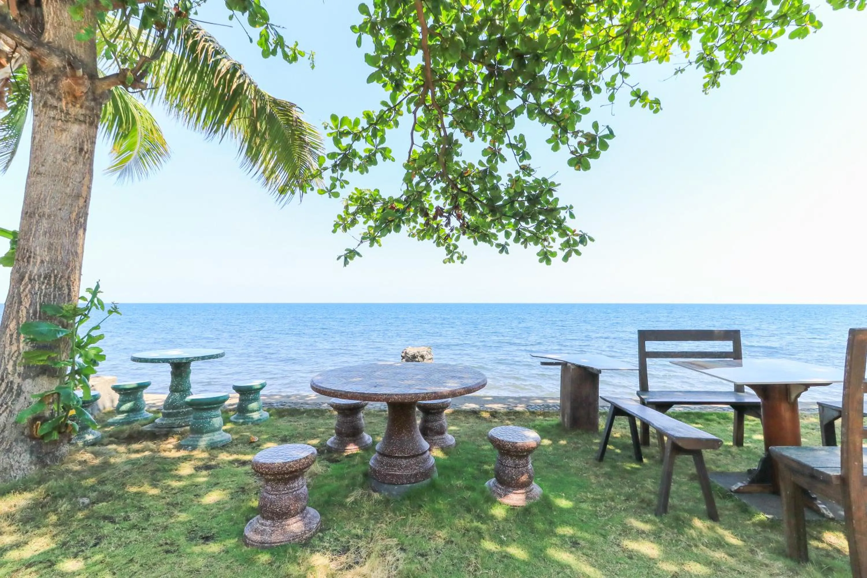 Property building in Hotel Tara Bar & Resto Air Sanih