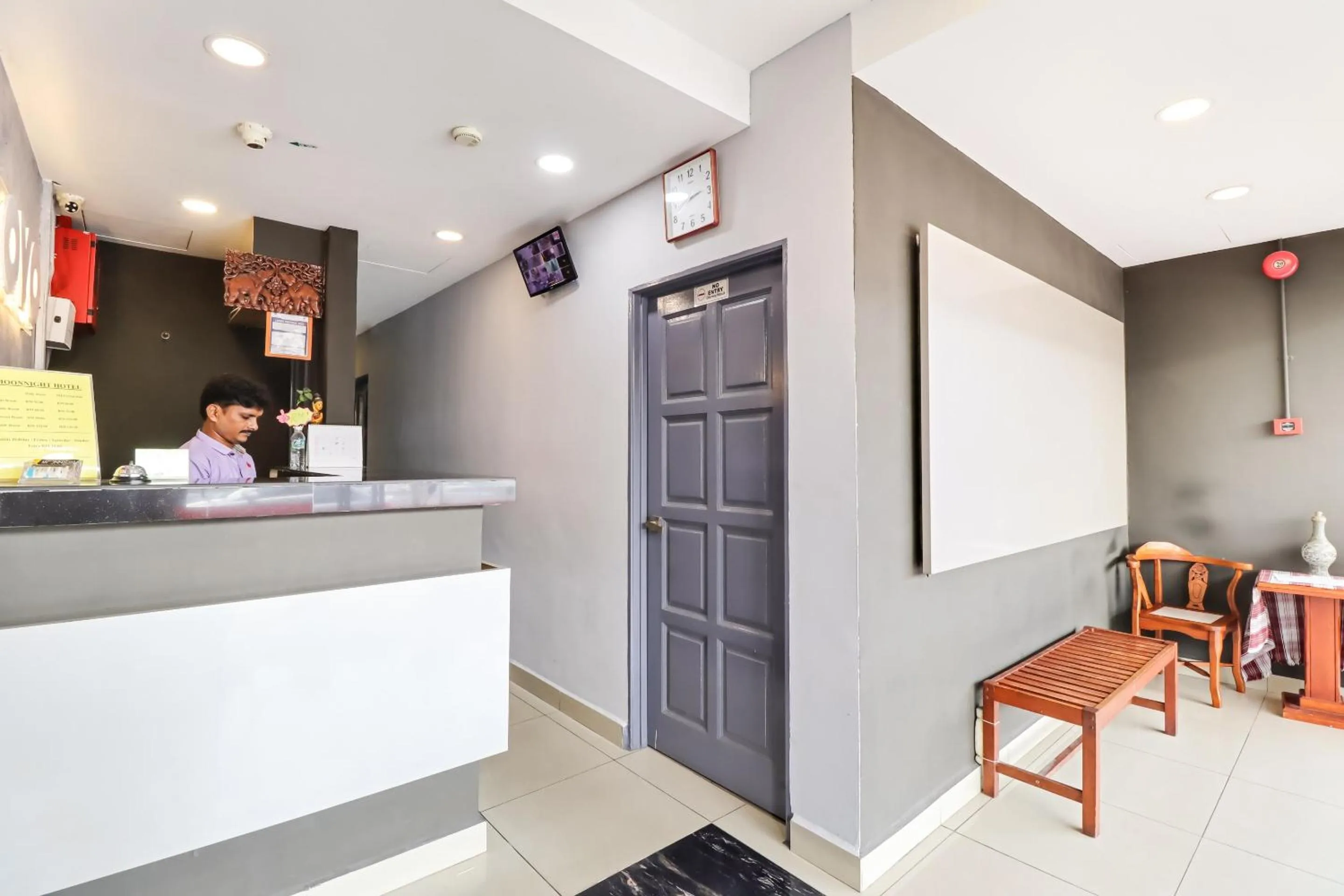 Lobby or reception in OYO 89381 Moonnight Hotel