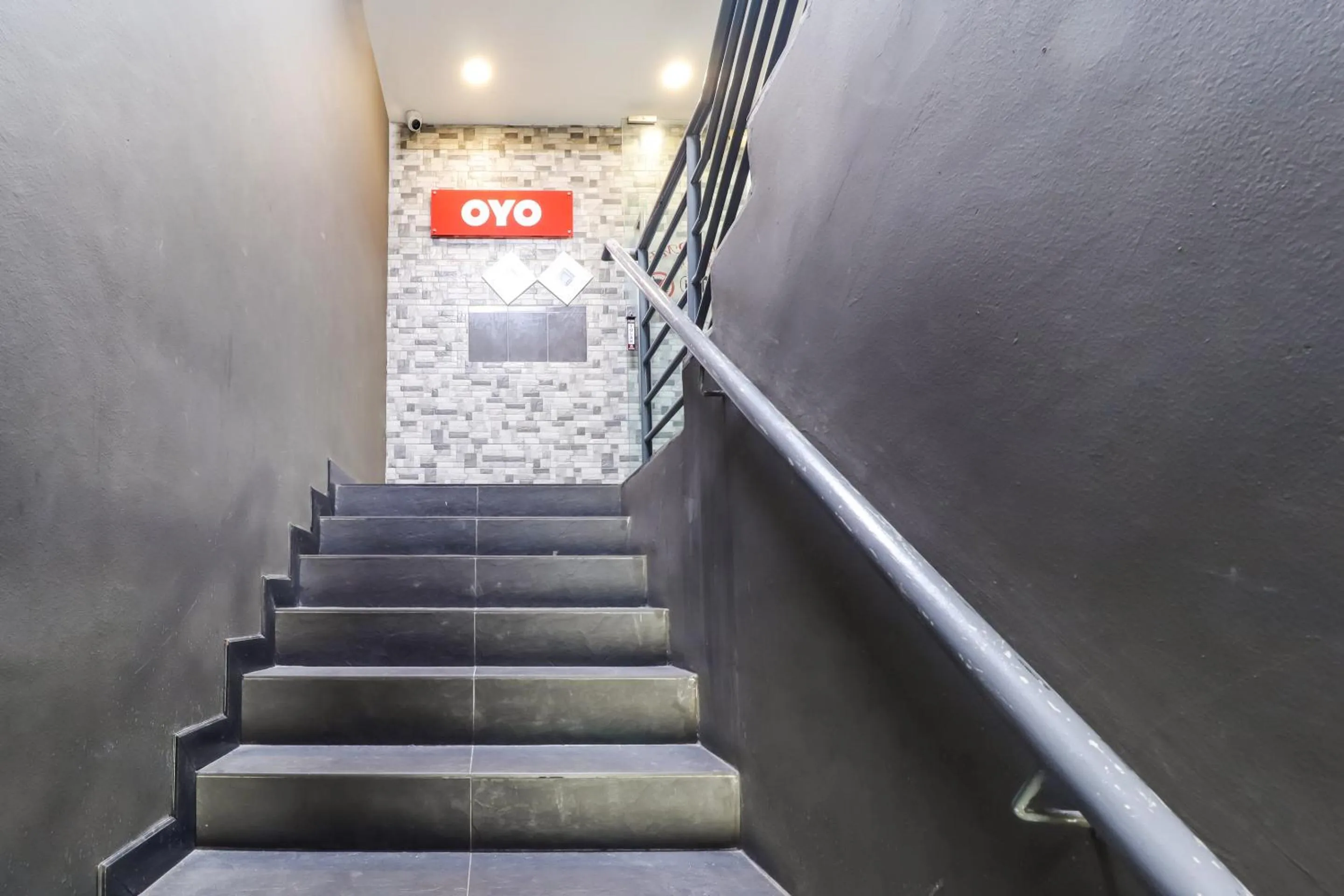 Lobby or reception in OYO 89381 Moonnight Hotel