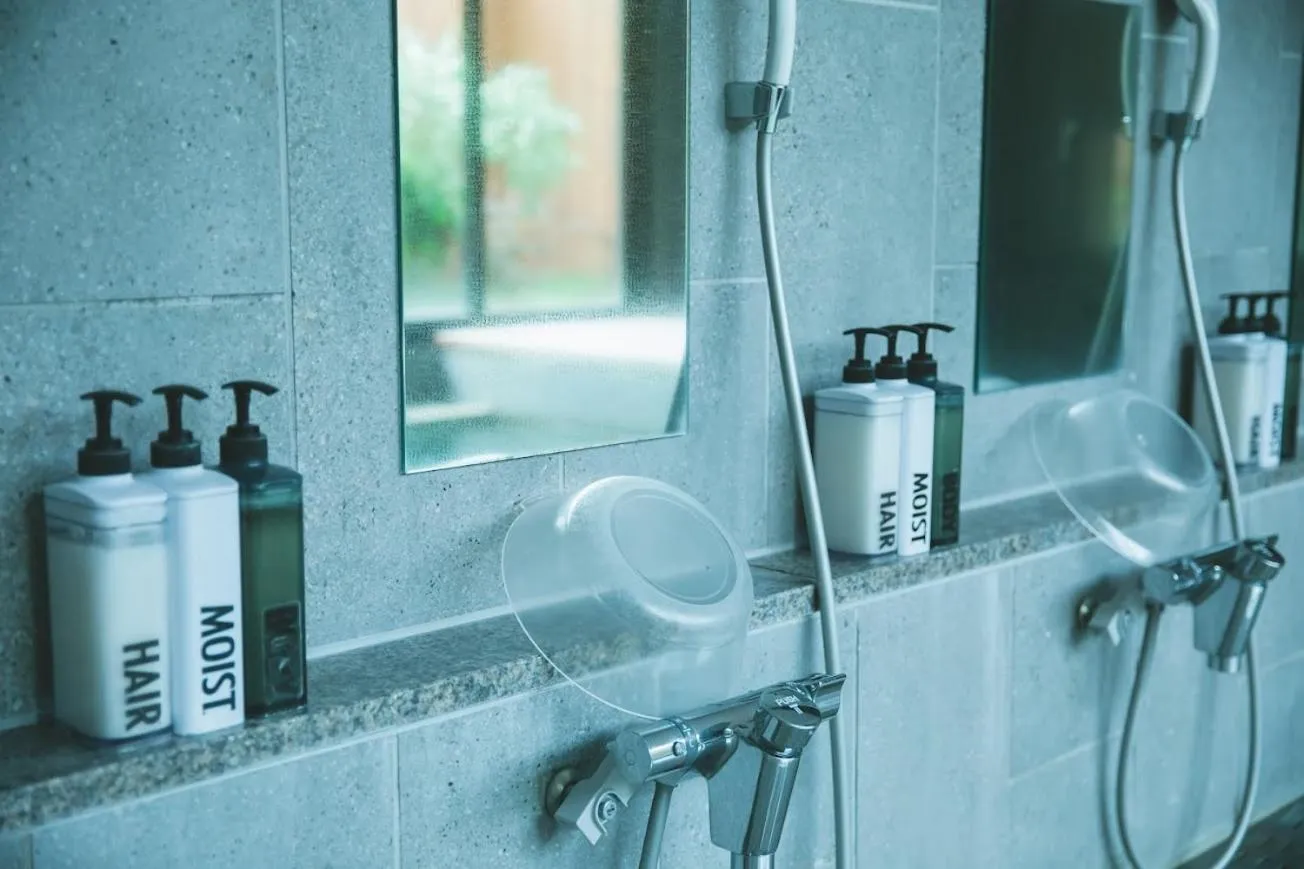 Hot Spring Bath in Tiny Garden Tateshina