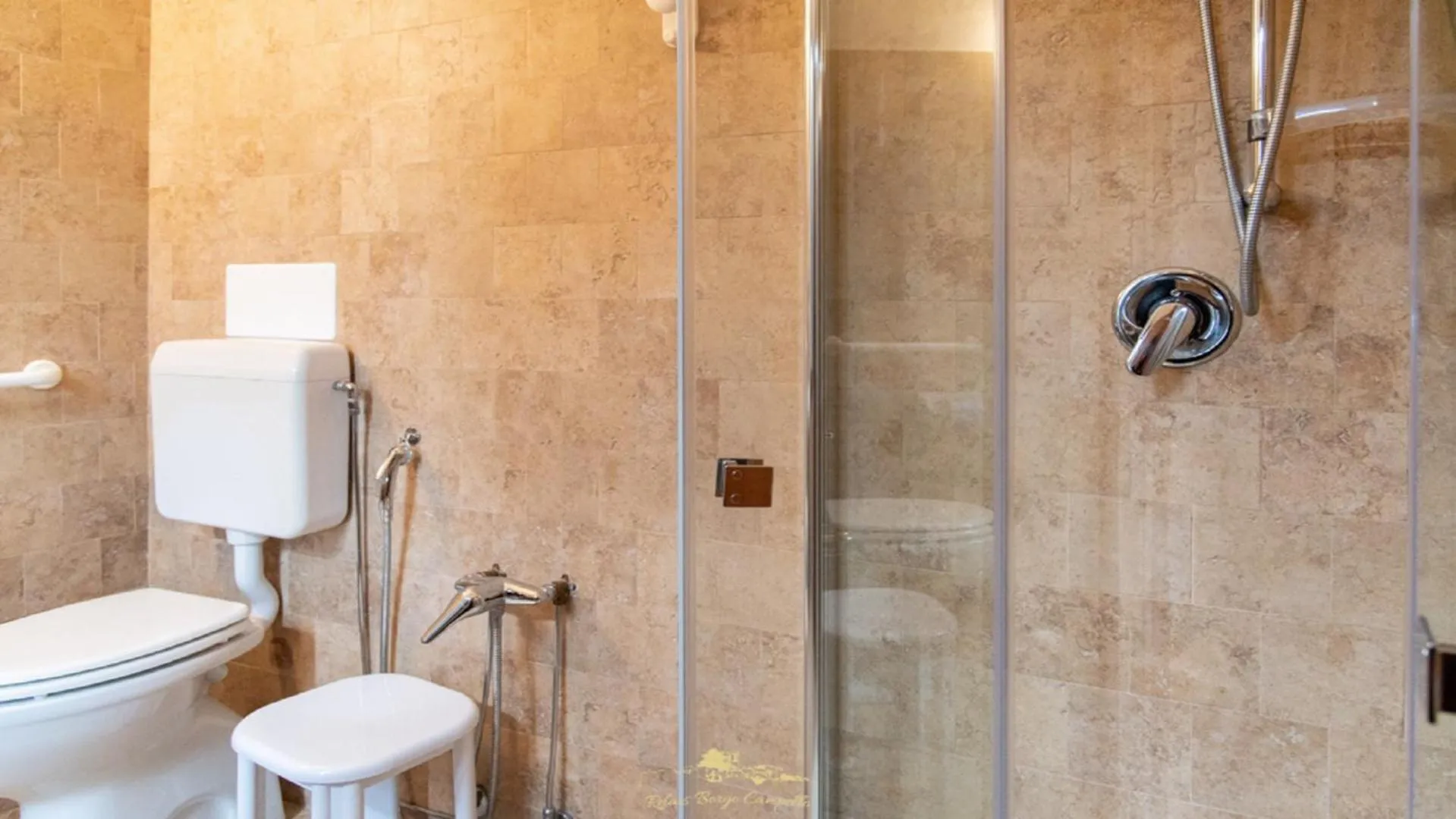 Shower in Relais Borgo Campello