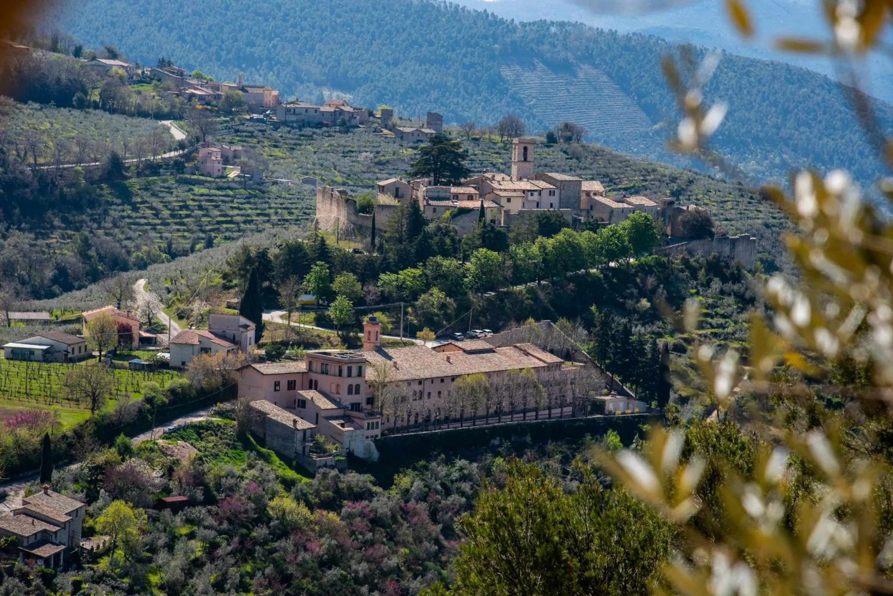 Hiking in Relais Borgo Campello