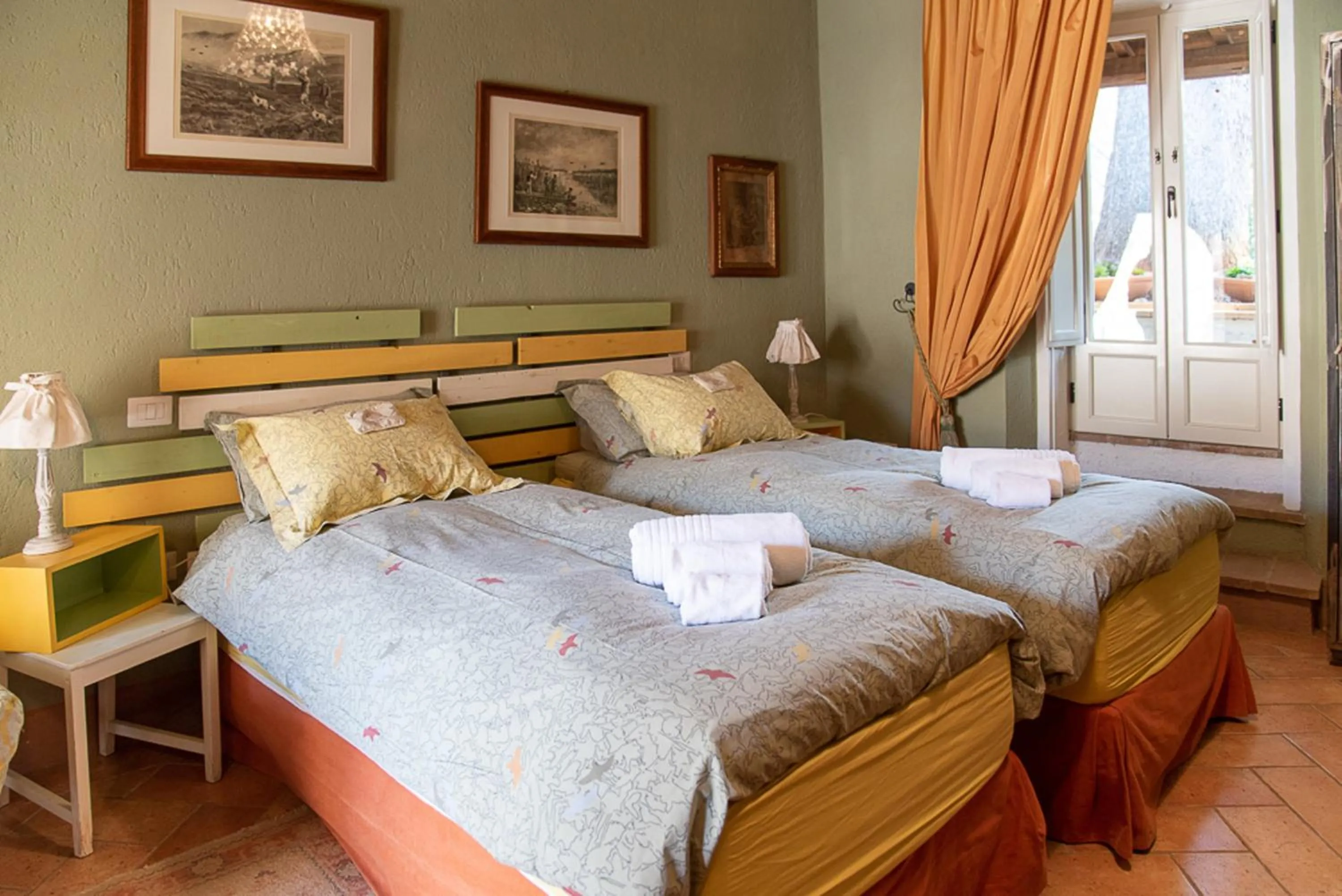 Bed in Relais Borgo Campello