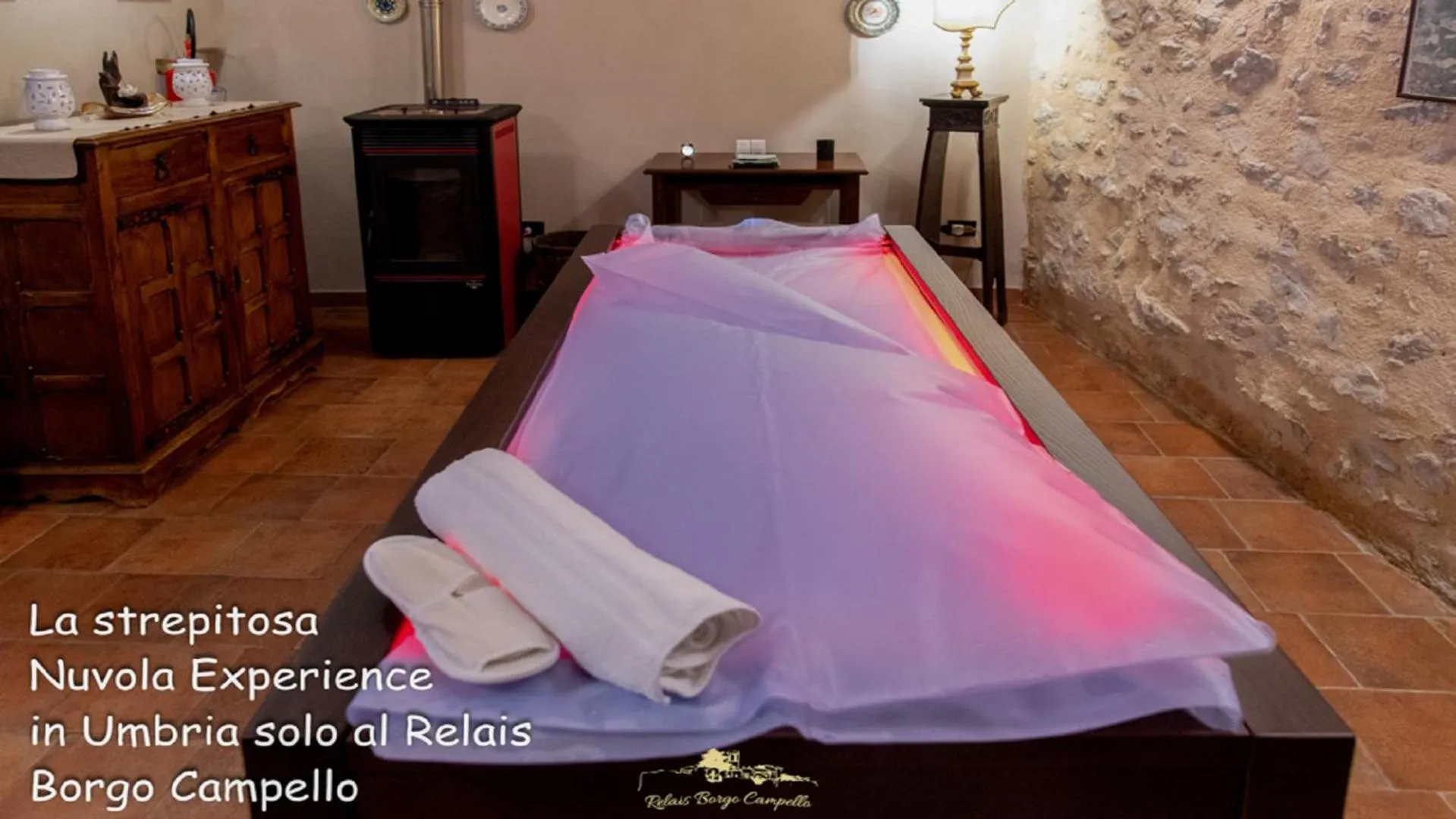 Massage, Bed in Relais Borgo Campello