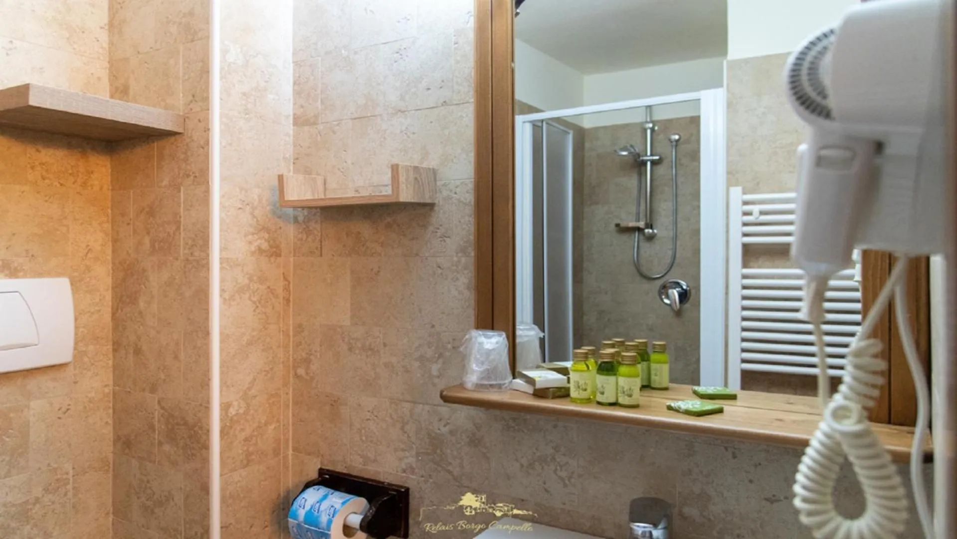 Bathroom in Relais Borgo Campello