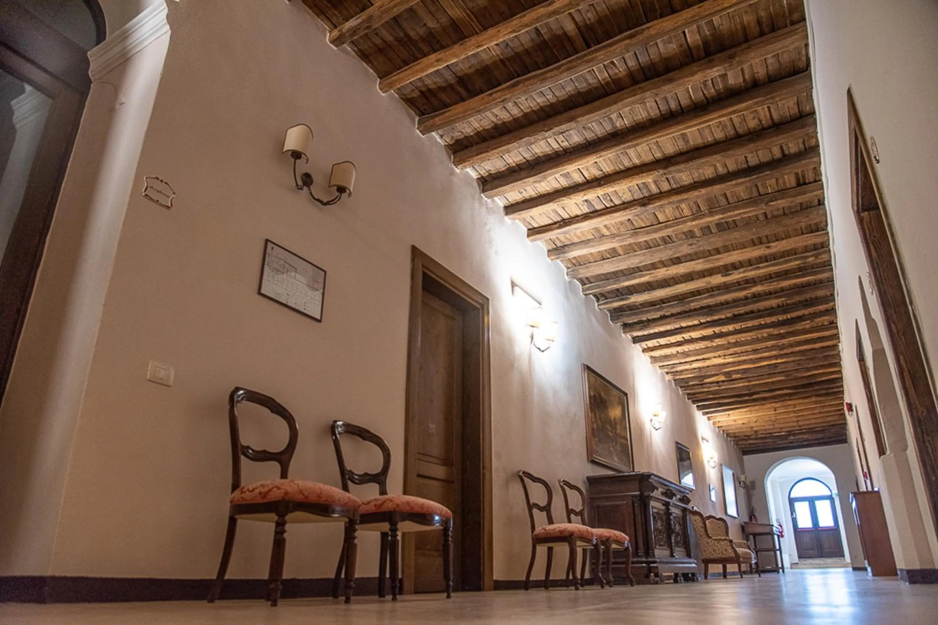 Decorative detail in Relais Borgo Campello