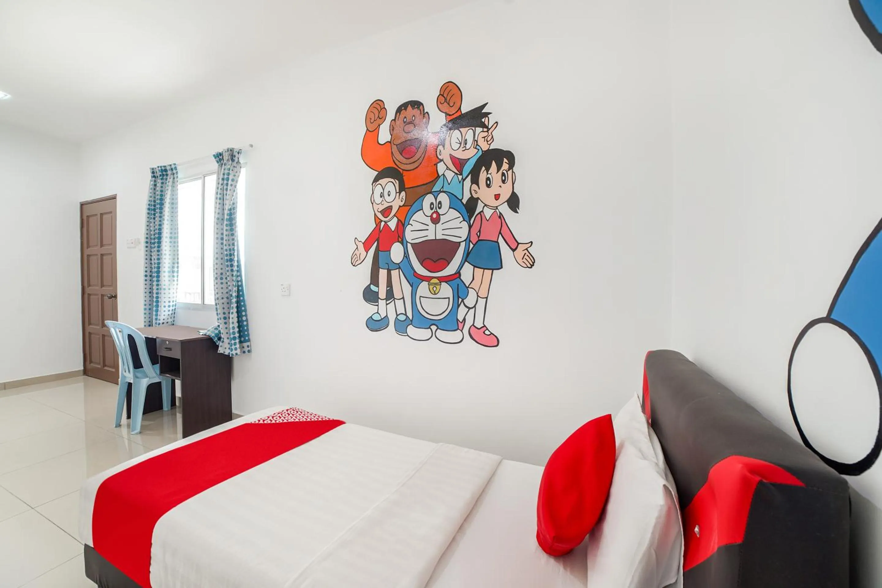 Photo of the whole room in Capital O 89374 Ohana Restaurant & Homestay