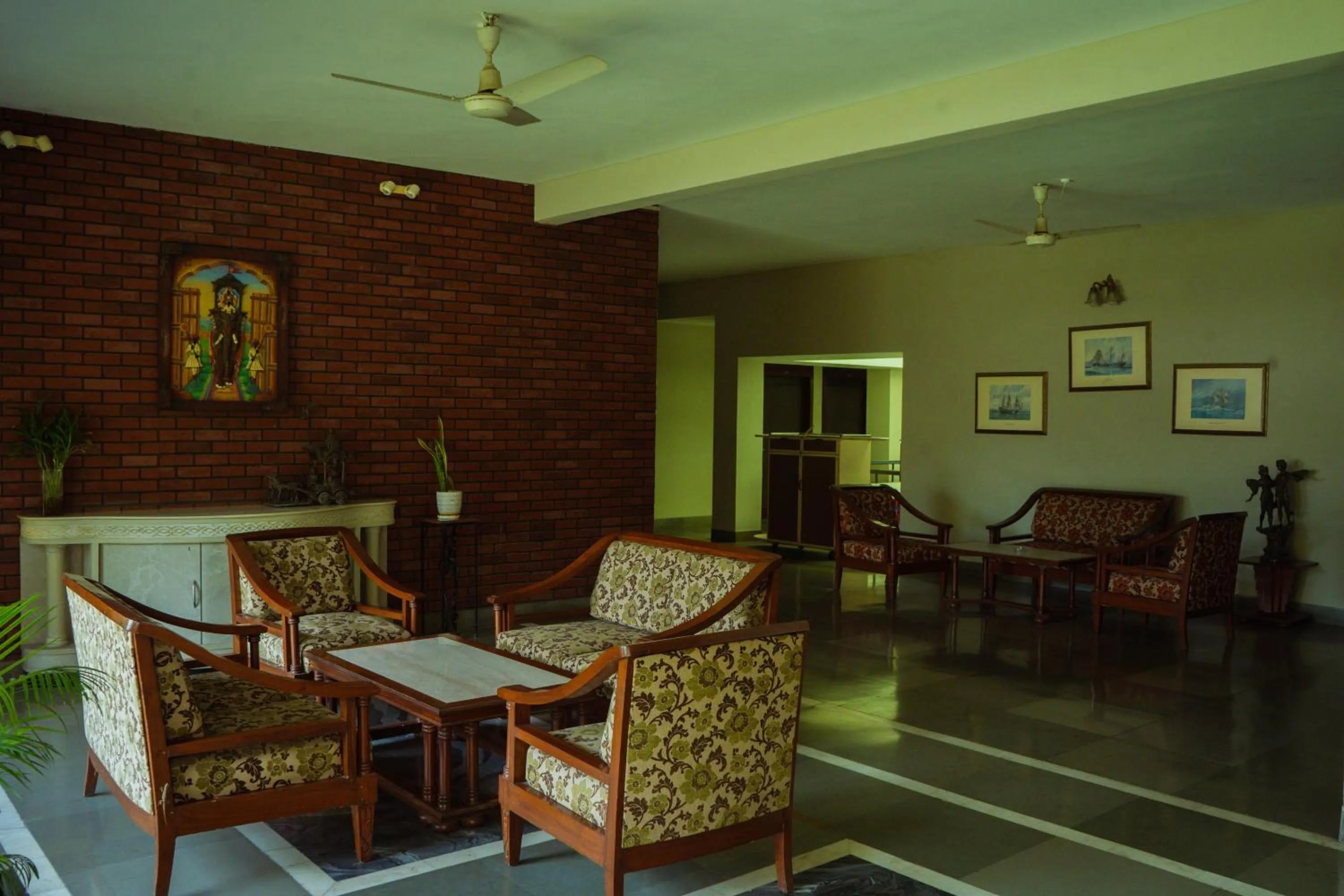 Seating area in Hotel Yatrik