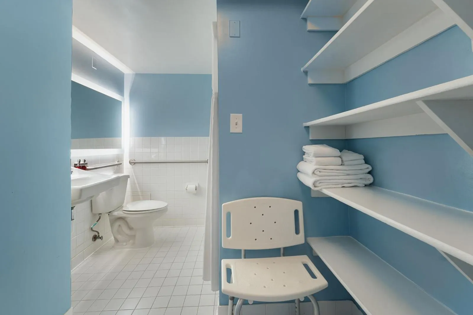 Toilet in The River Inn