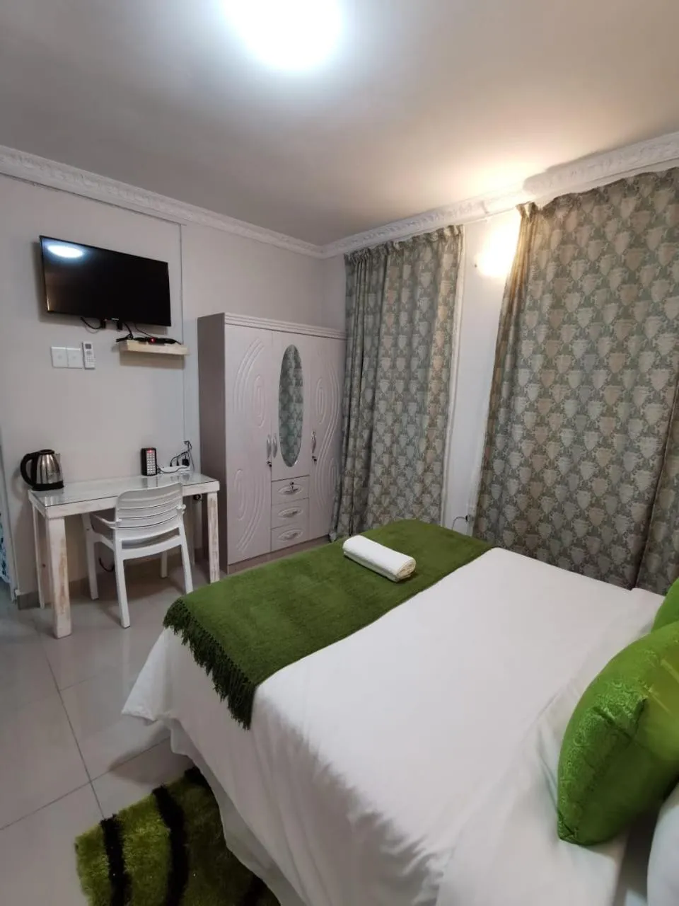 Bed in The Zion Hill