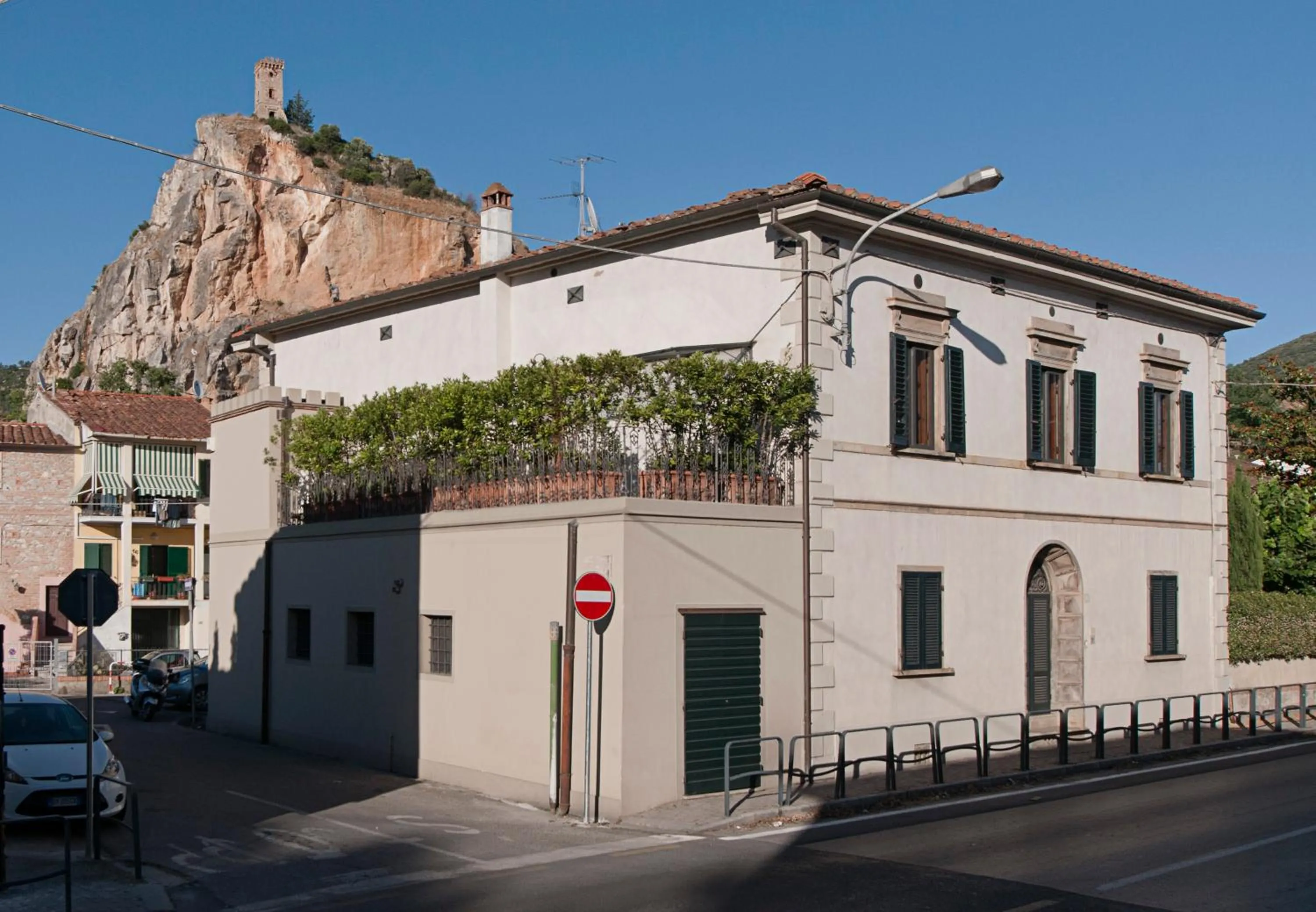 Property building in VillAmorosa