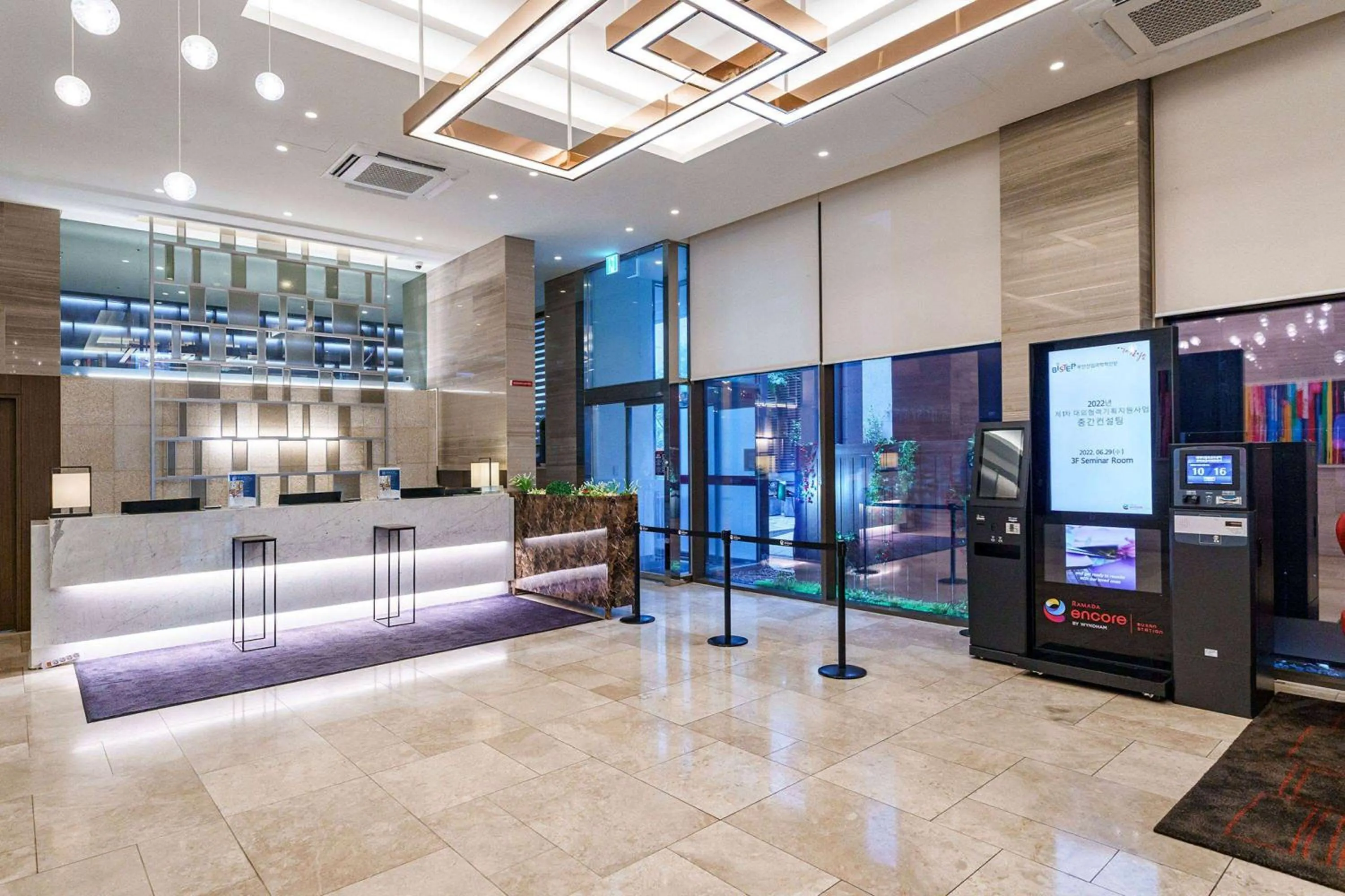 Lobby or reception in Ramada Encore by Wyndham Busan Station