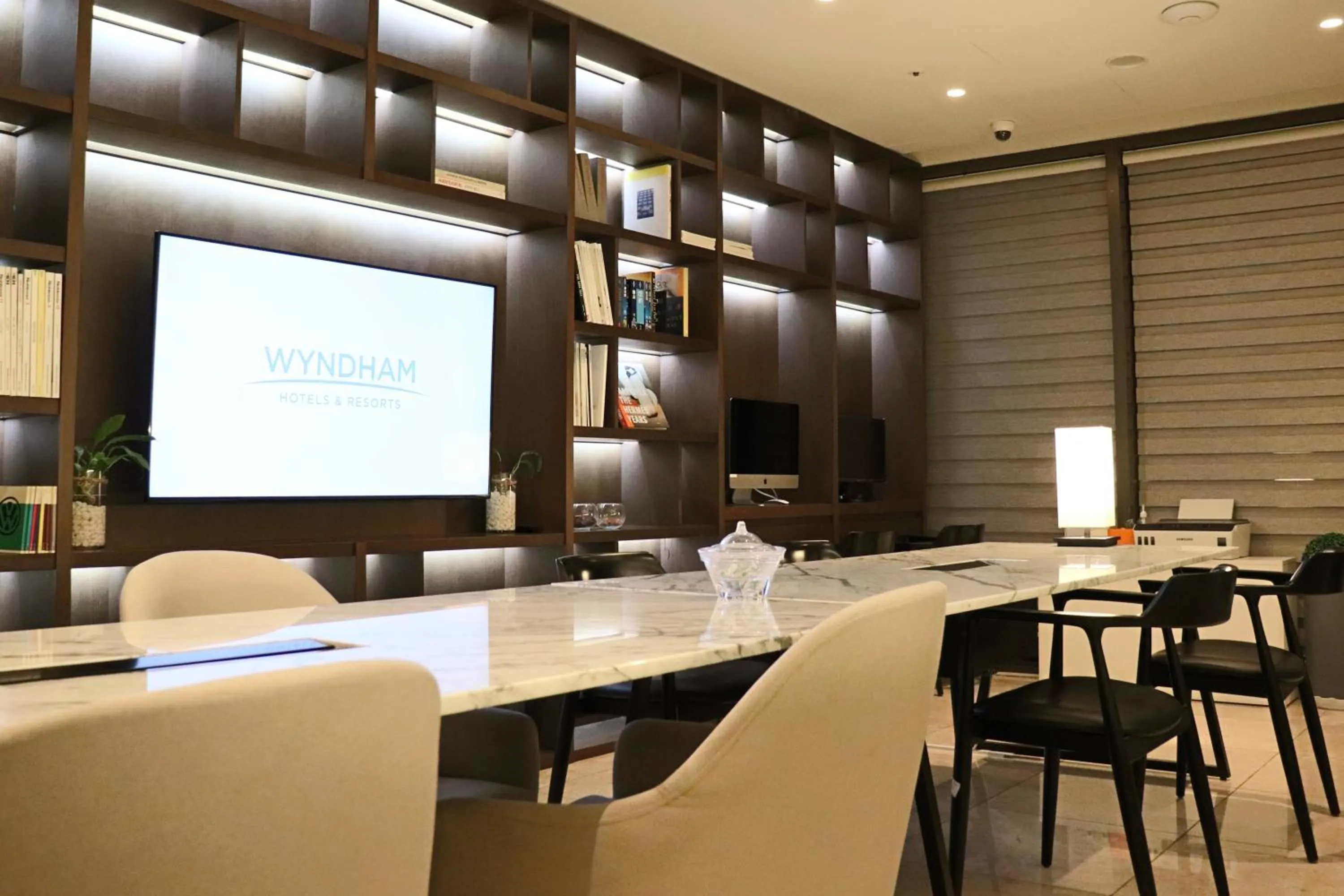 Business facilities in Ramada Encore by Wyndham Busan Station
