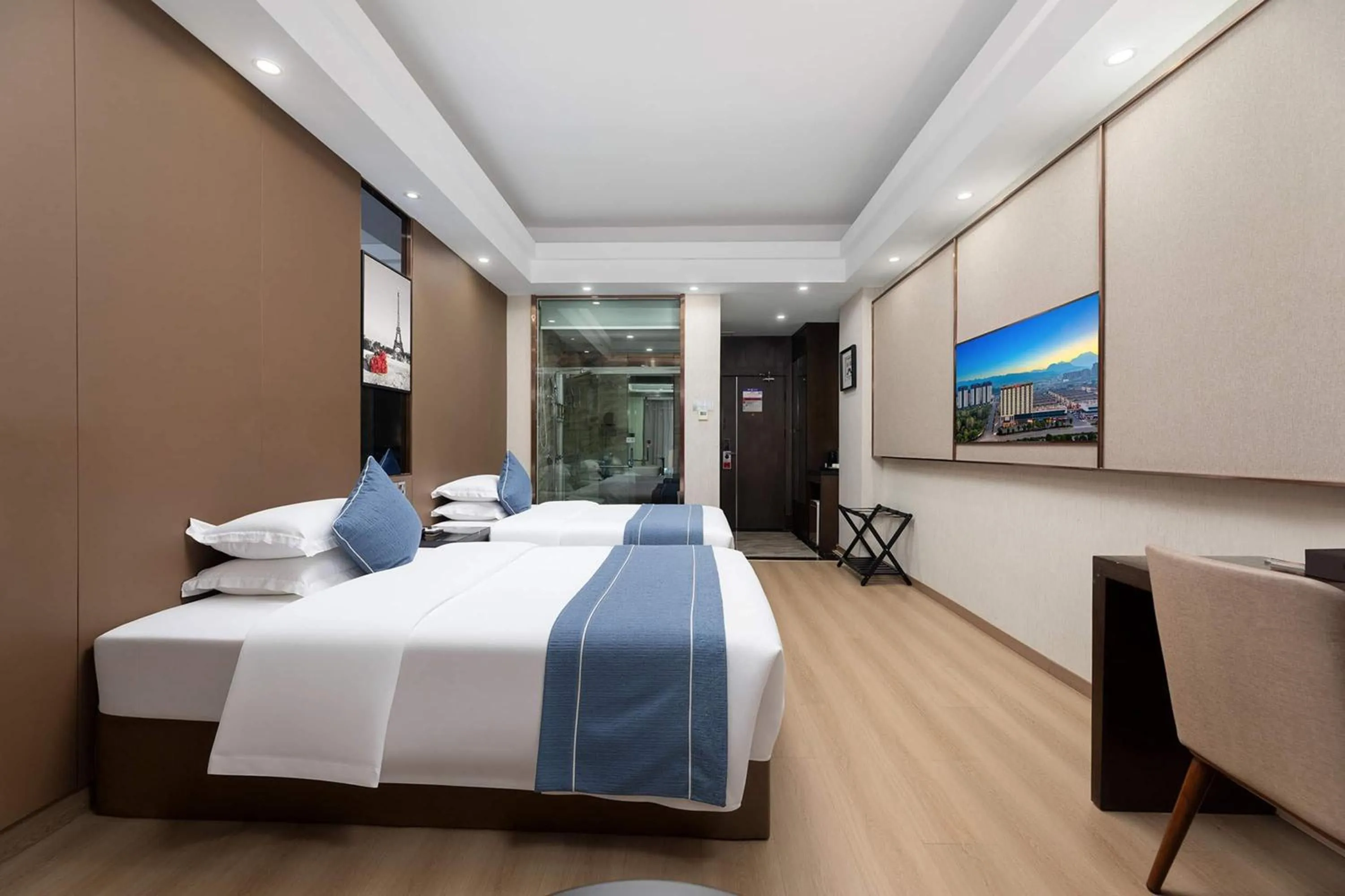Photo of the whole room, Bed in Ramada by Wyndham Zhangjiajie