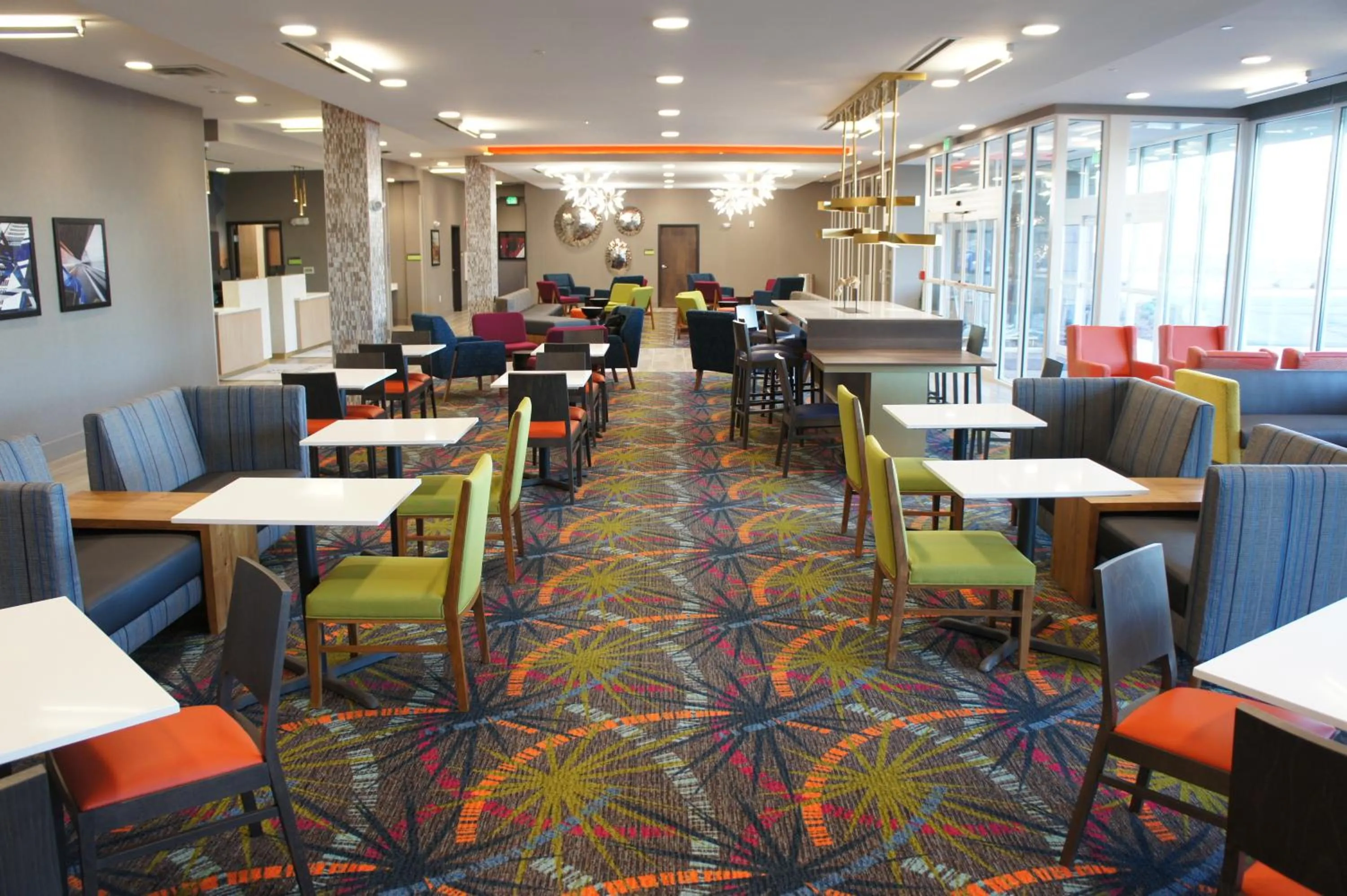 Restaurant/places to eat in La Quinta Inn & Suites by Wyndham Braselton