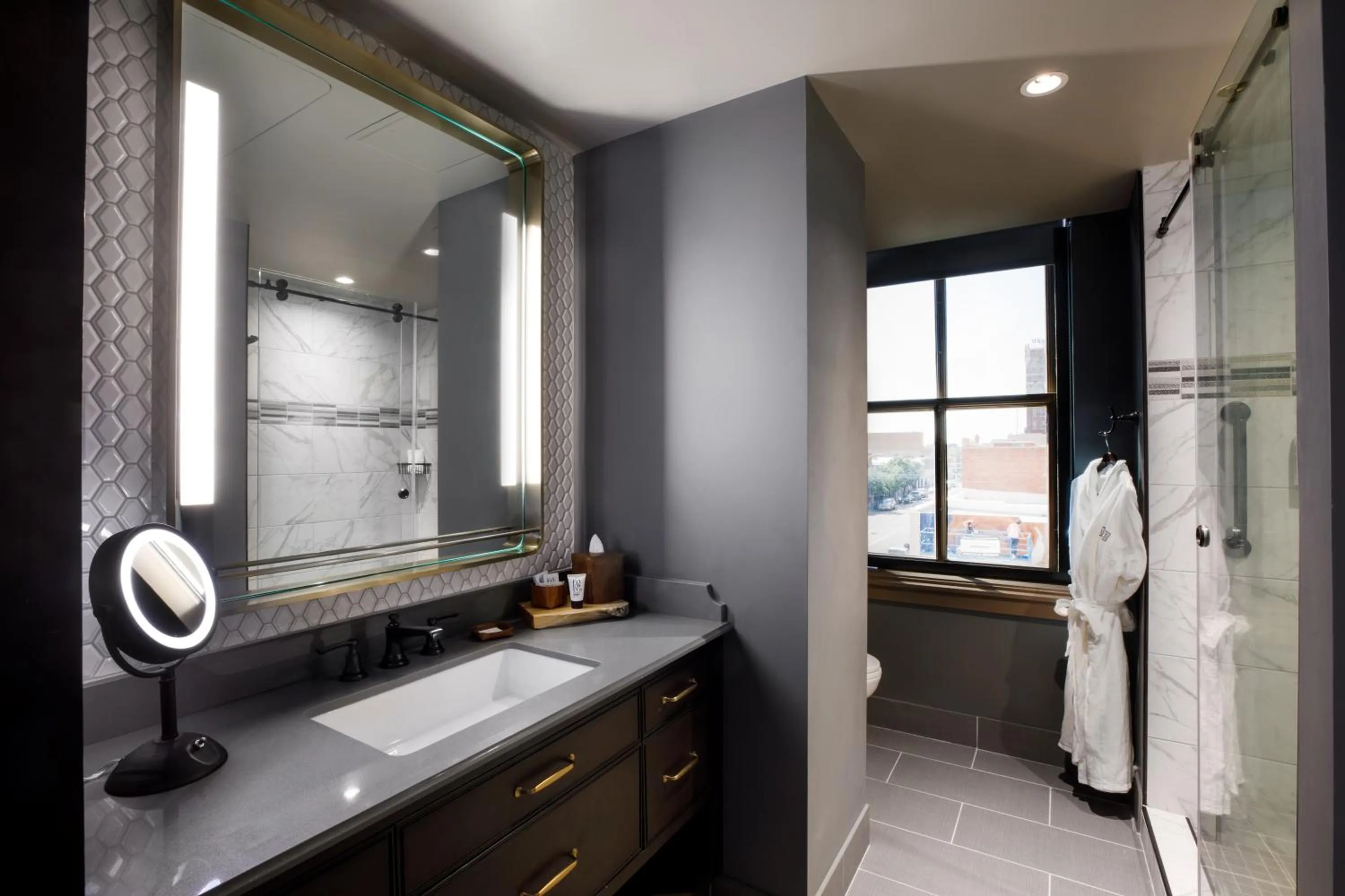 Bathroom in The Barfield, Autograph Collection