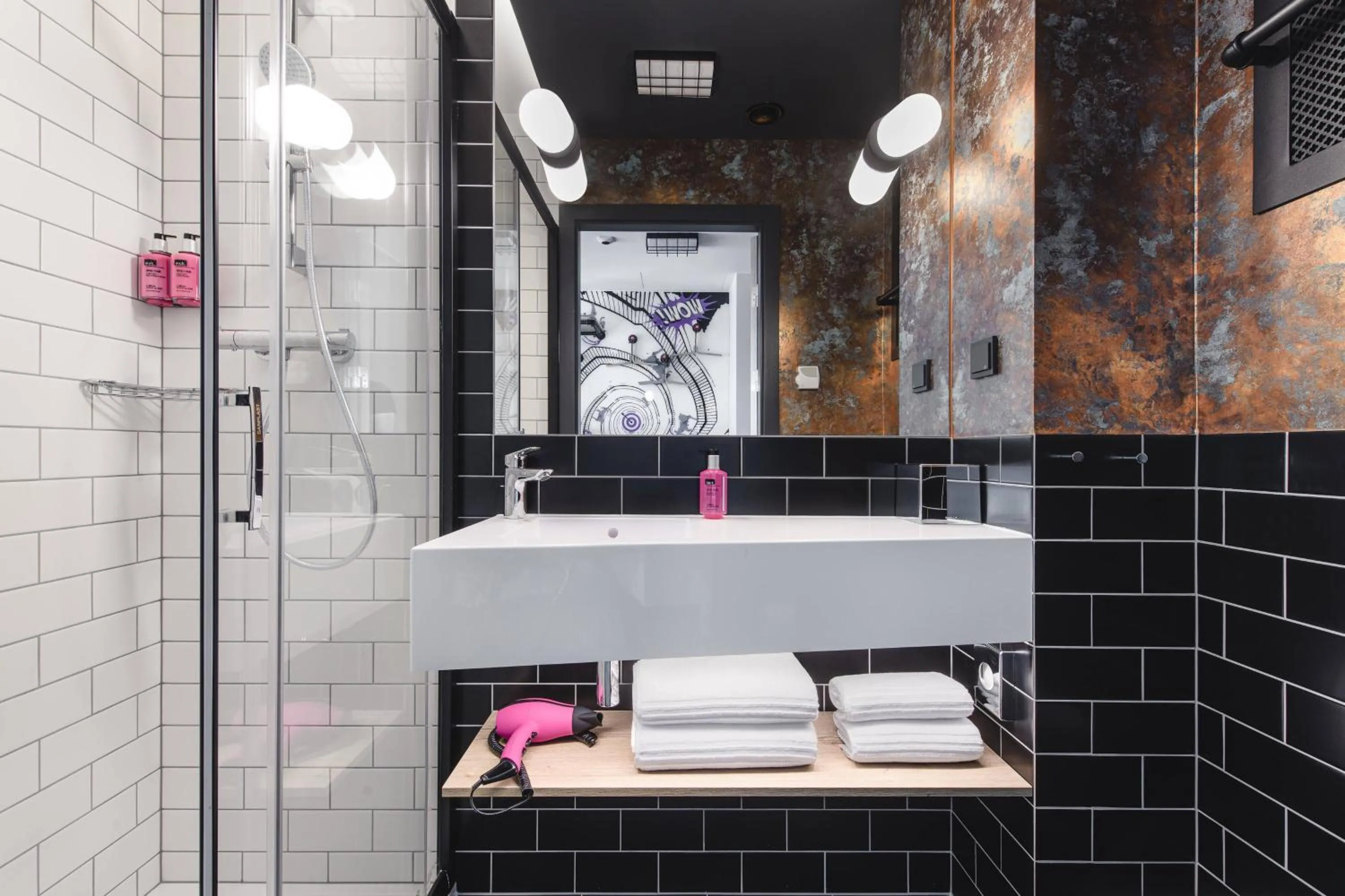 Bathroom in Moxy Poznań Airport