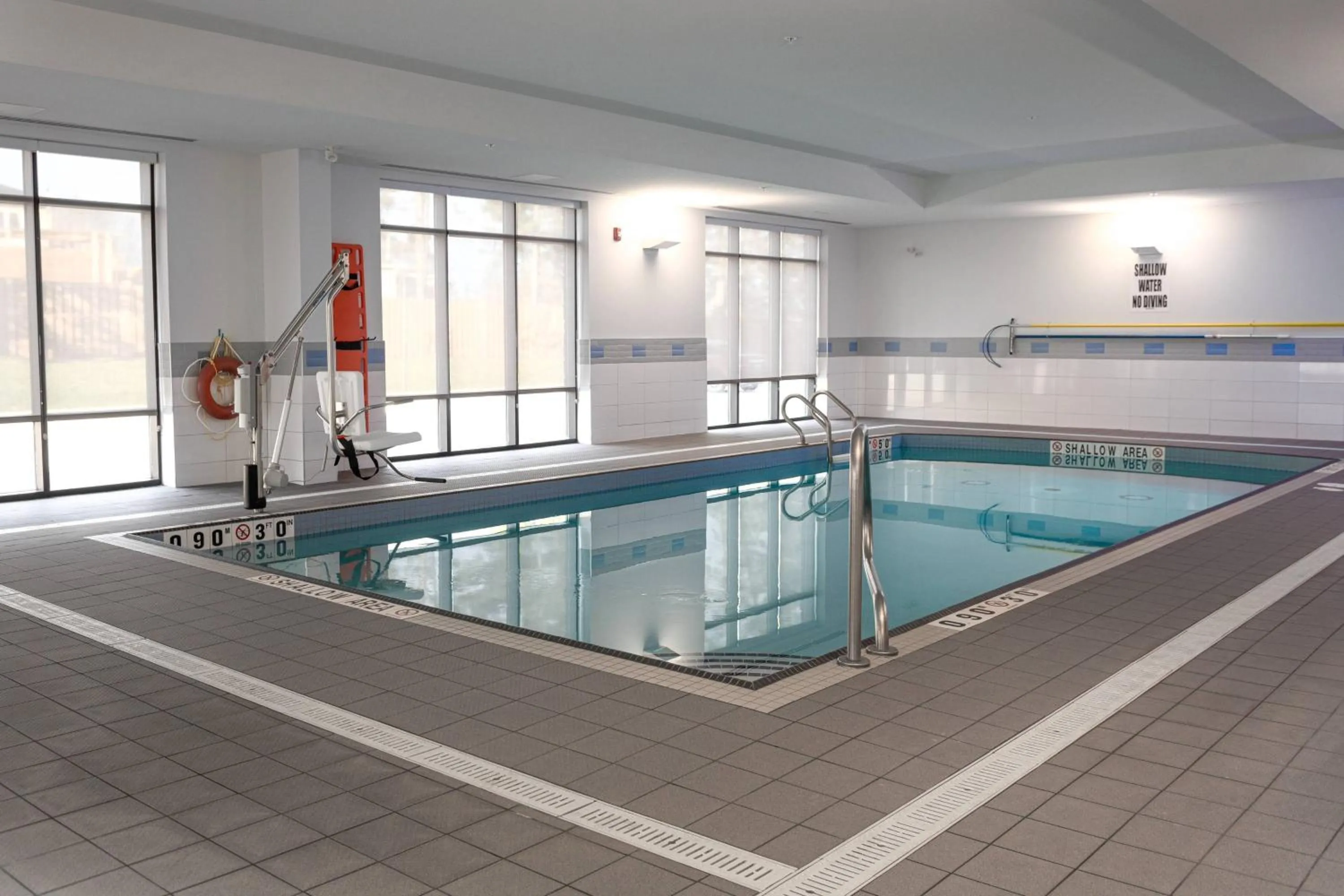 Swimming pool in TownePlace Suites by Marriott Petawawa