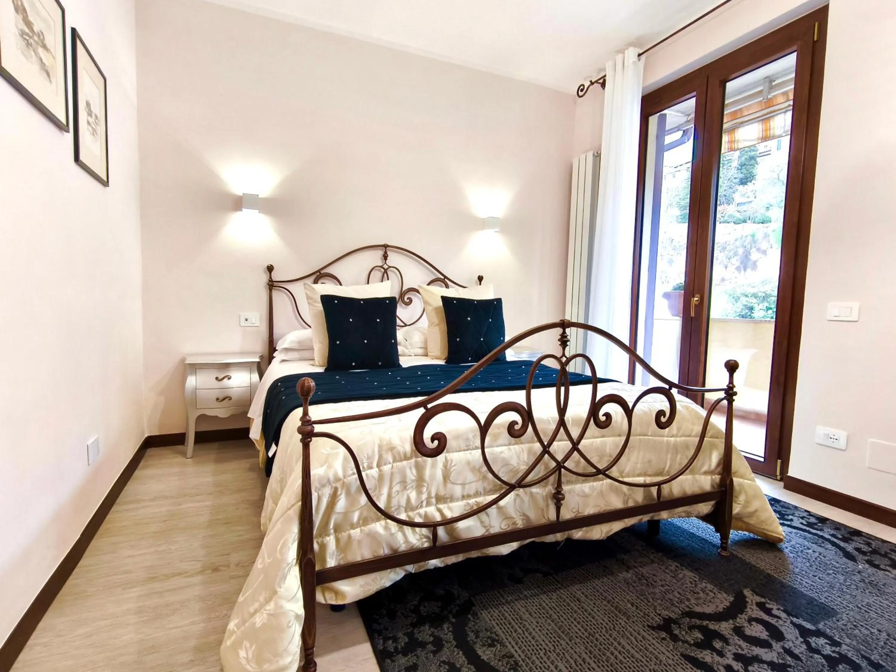 Bedroom, Bed in Villamena