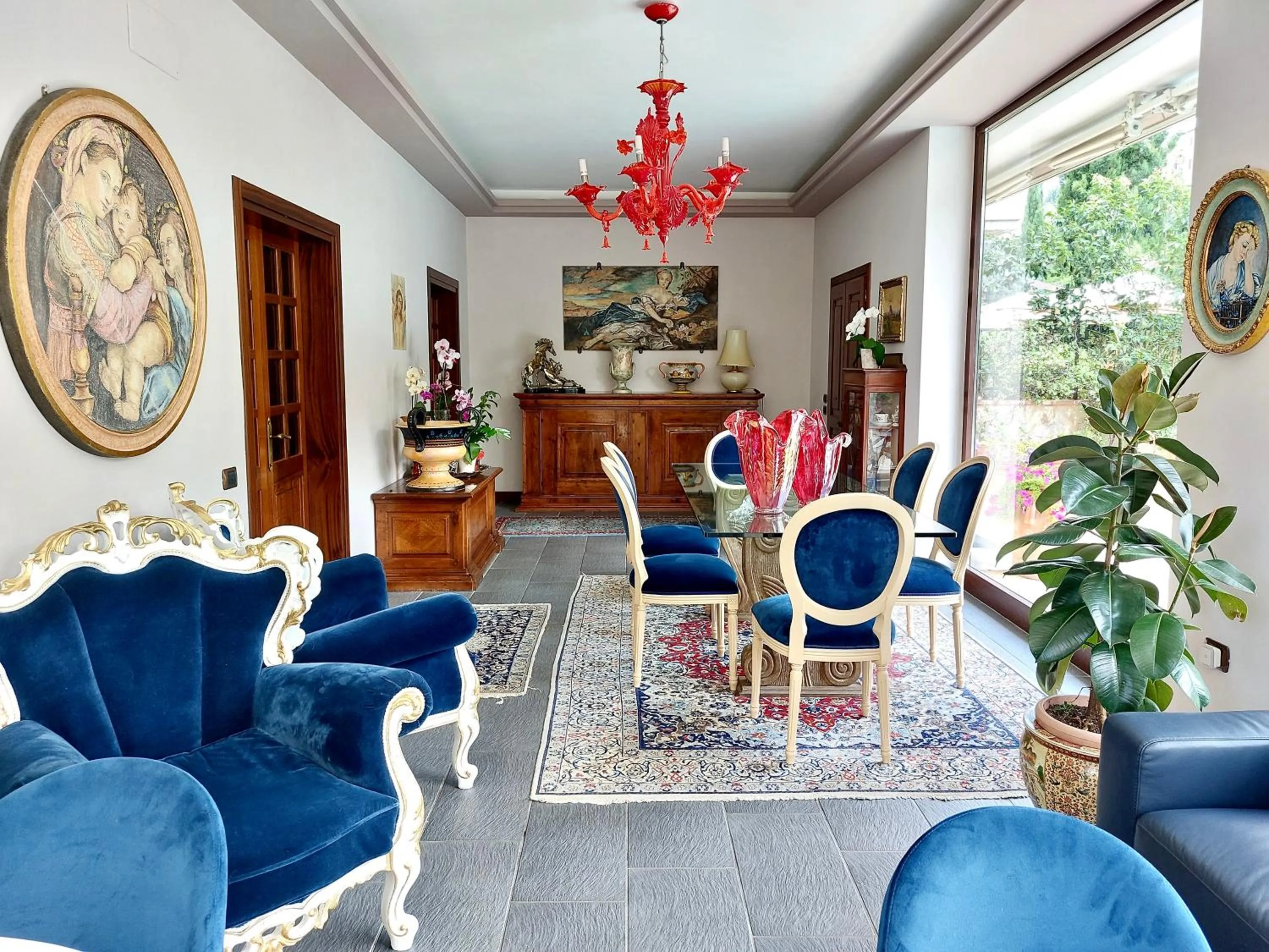 Communal lounge/ TV room in Villamena