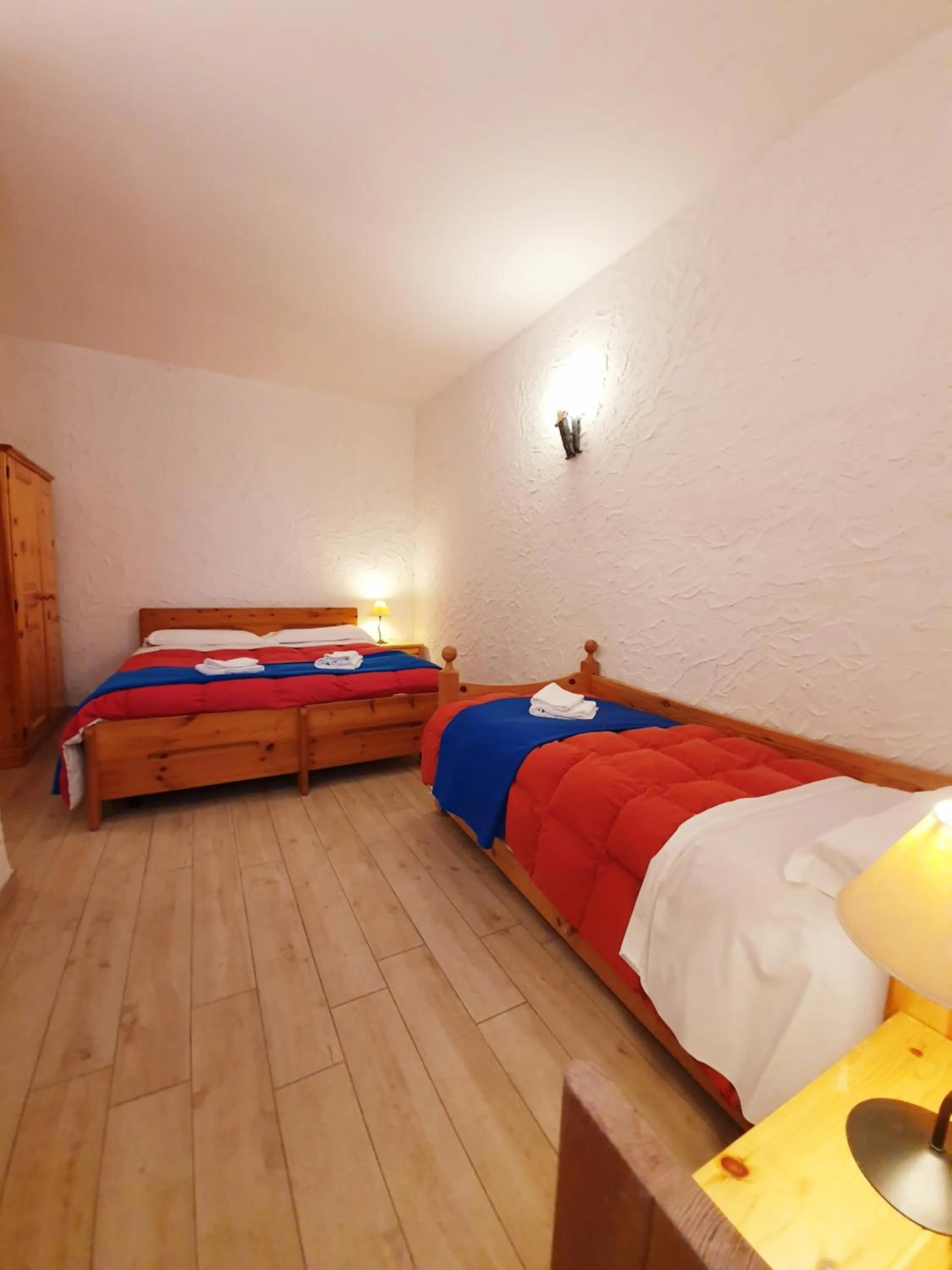 Photo of the whole room in Residence Serra La Nave