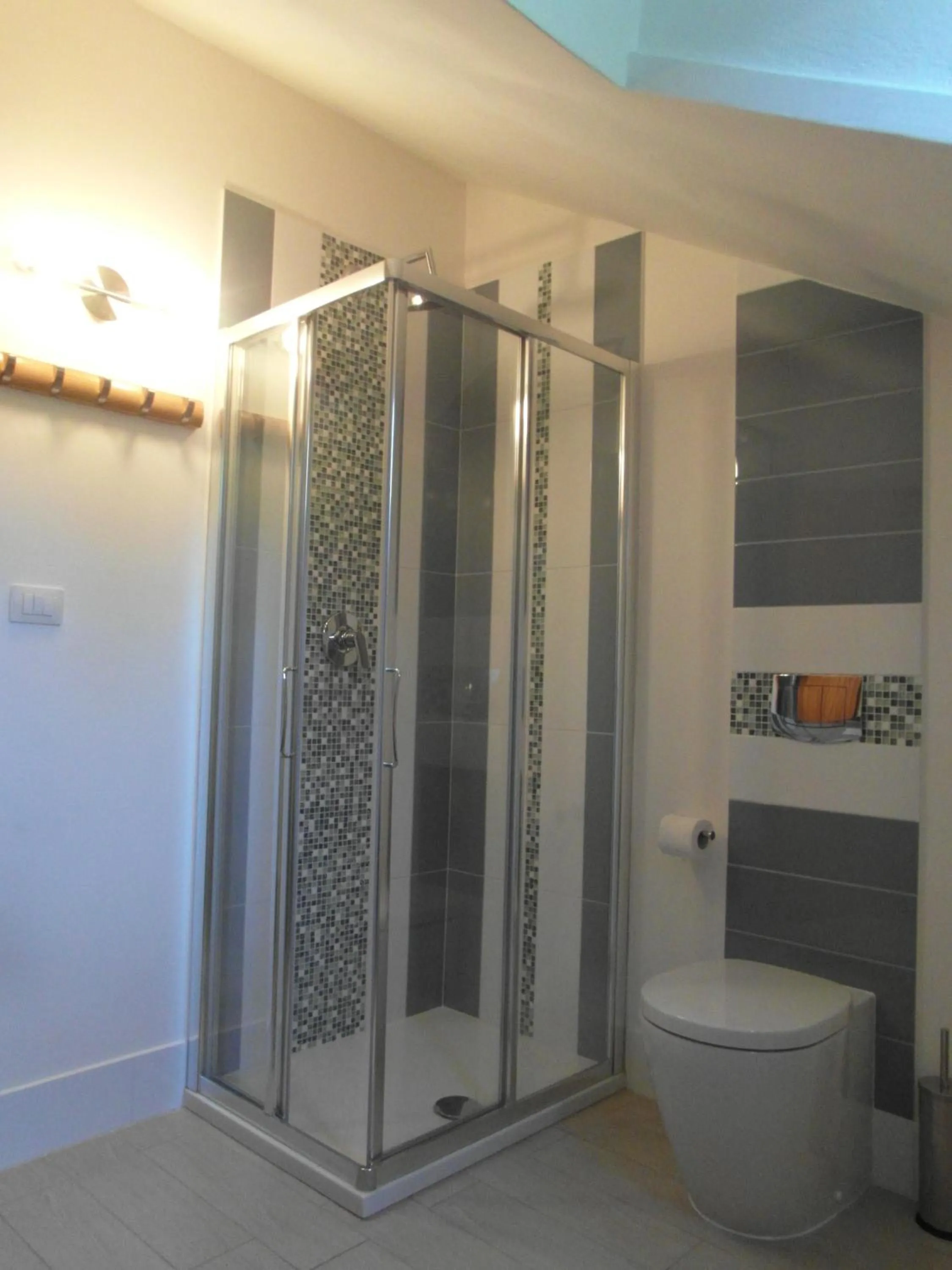 Shower in Residence Serra La Nave