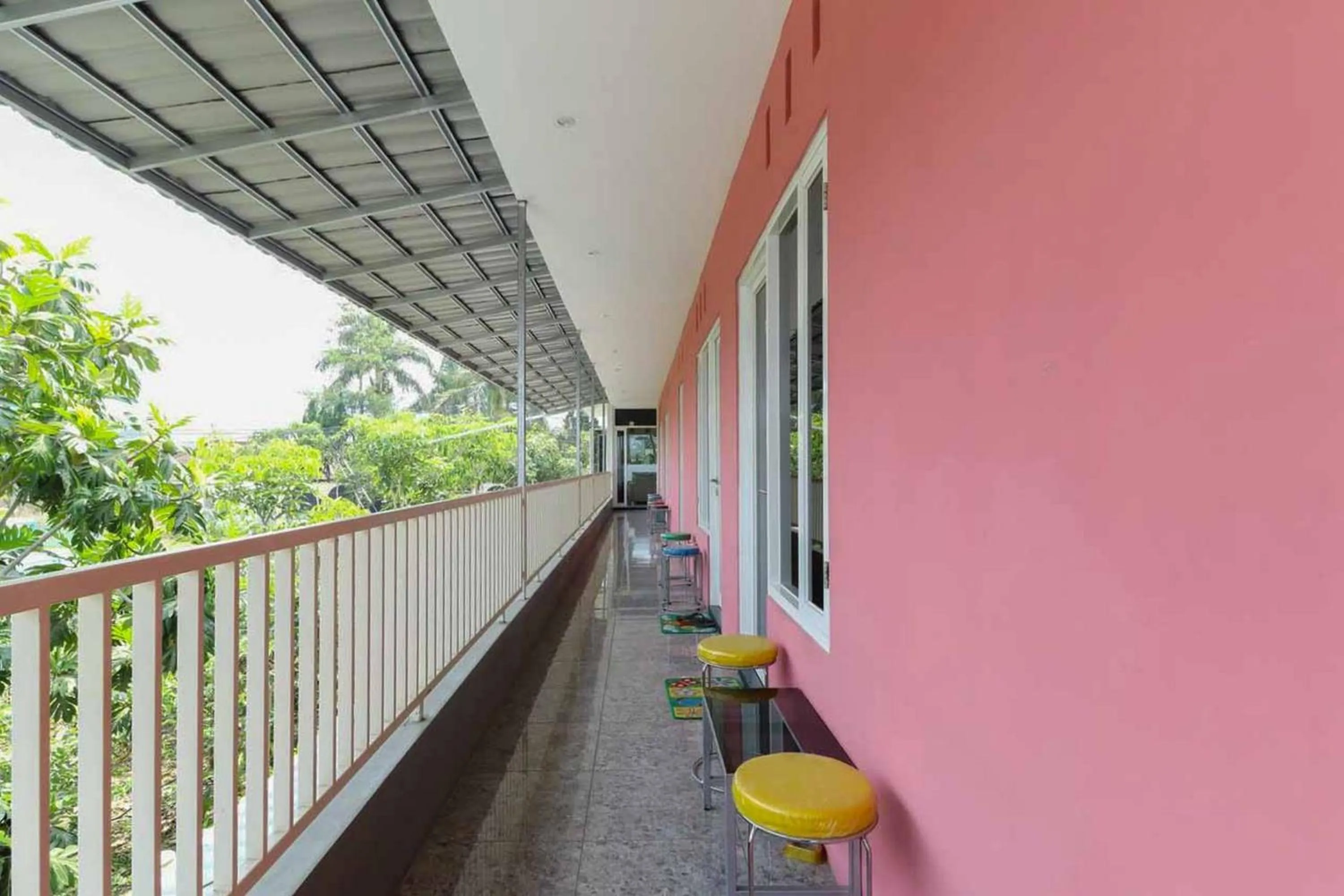 Property building in Griya Mulya near Alun Alun Batu Mitra RedDoorz