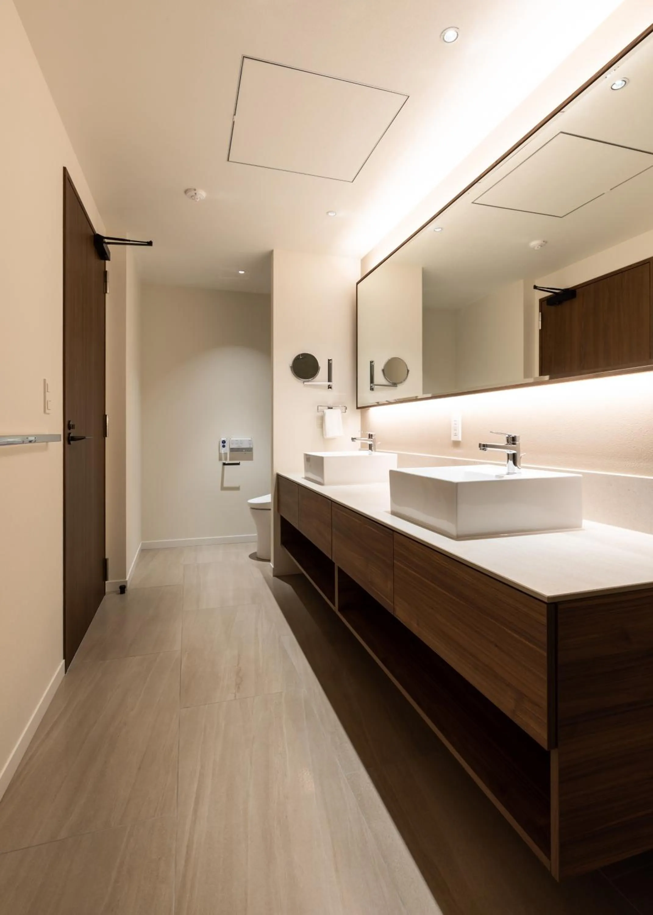 Toilet in The Vale Rusutsu