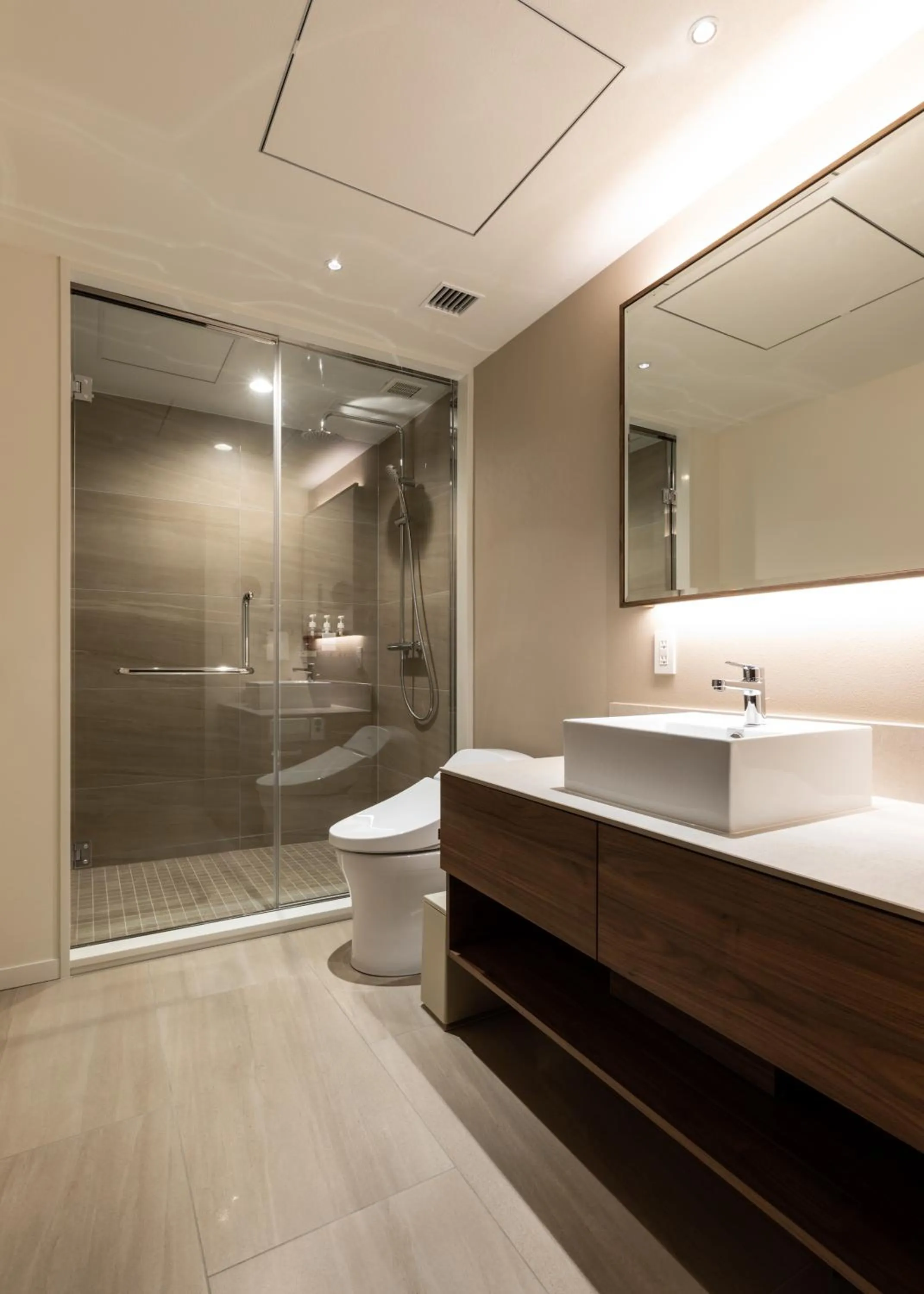 Shower in The Vale Rusutsu