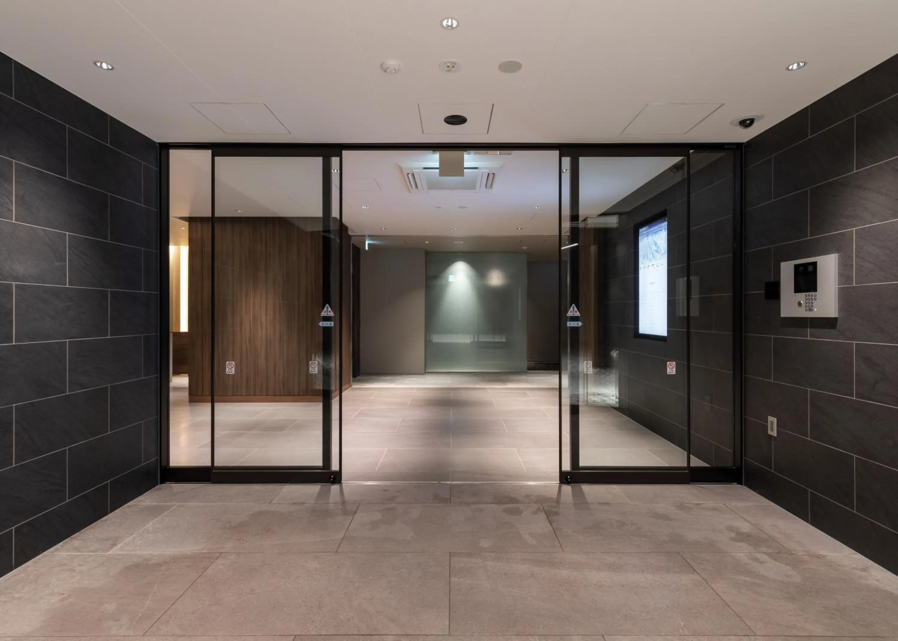 Facade/entrance in The Vale Rusutsu