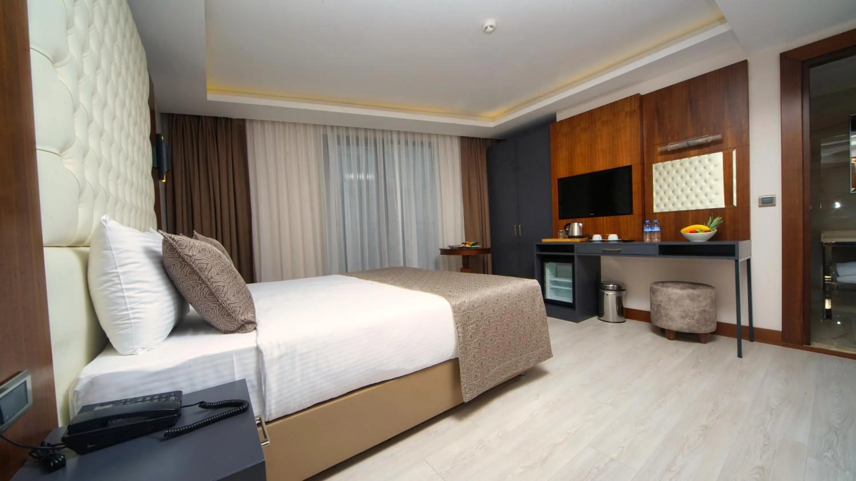 Photo of the whole room, Bed in My Dream Istanbul Hotel